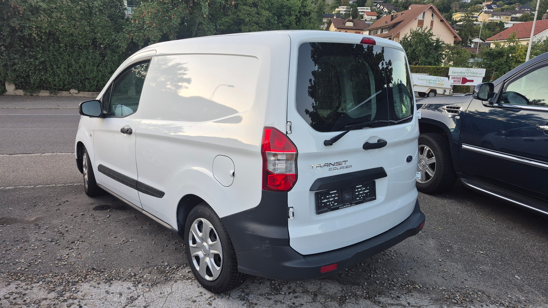 FORD Transit Courier Van 1.0 EcoBoost Sport-image-6