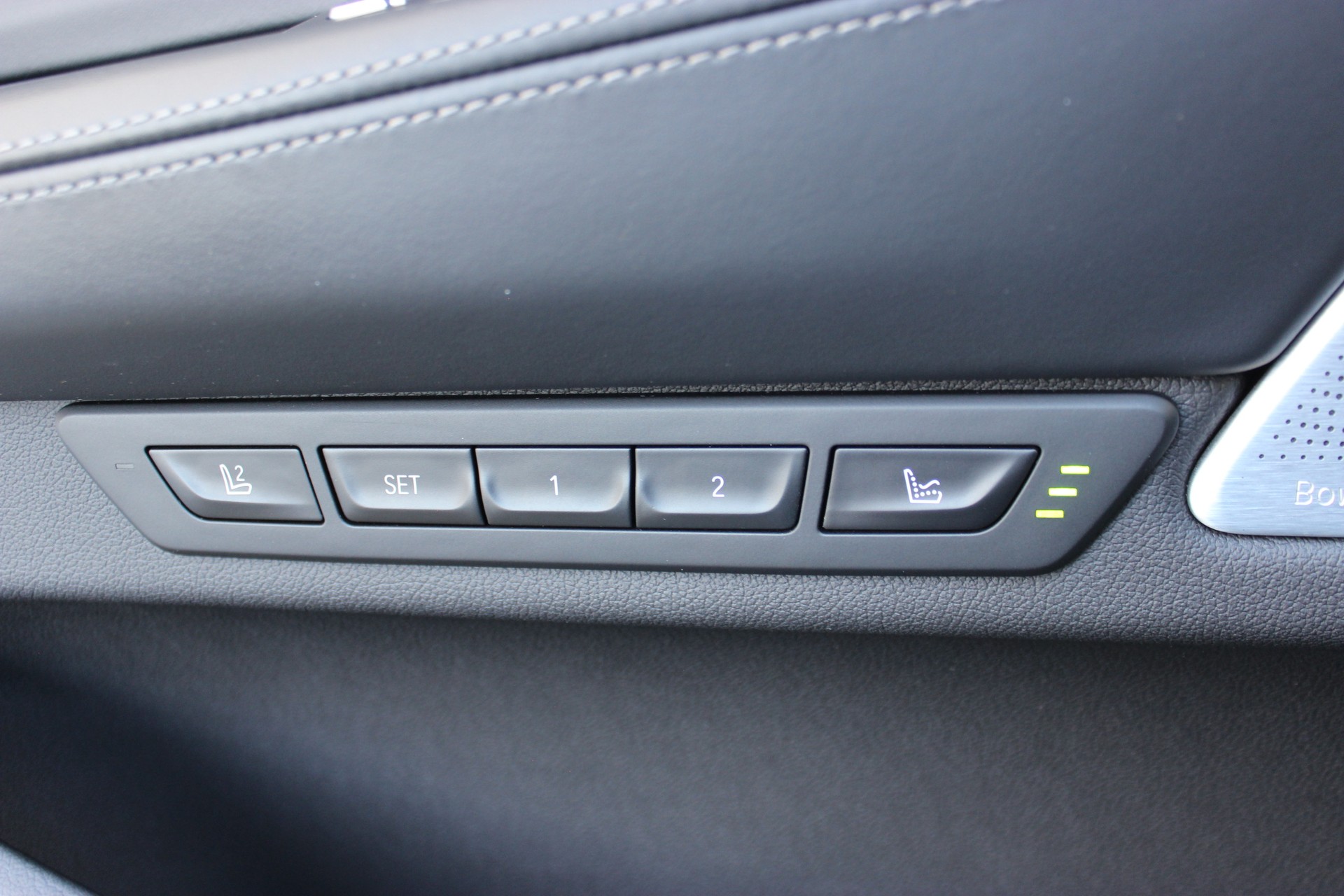 BMW 750i xDrive M Sport *BOWERS & WILKINS*-image-9