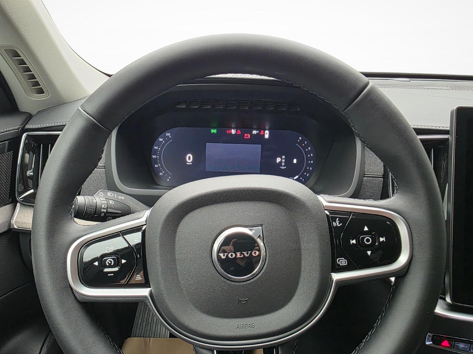VOLVO XC90 2.0 B5 MH Plus Bright AWD-image-8