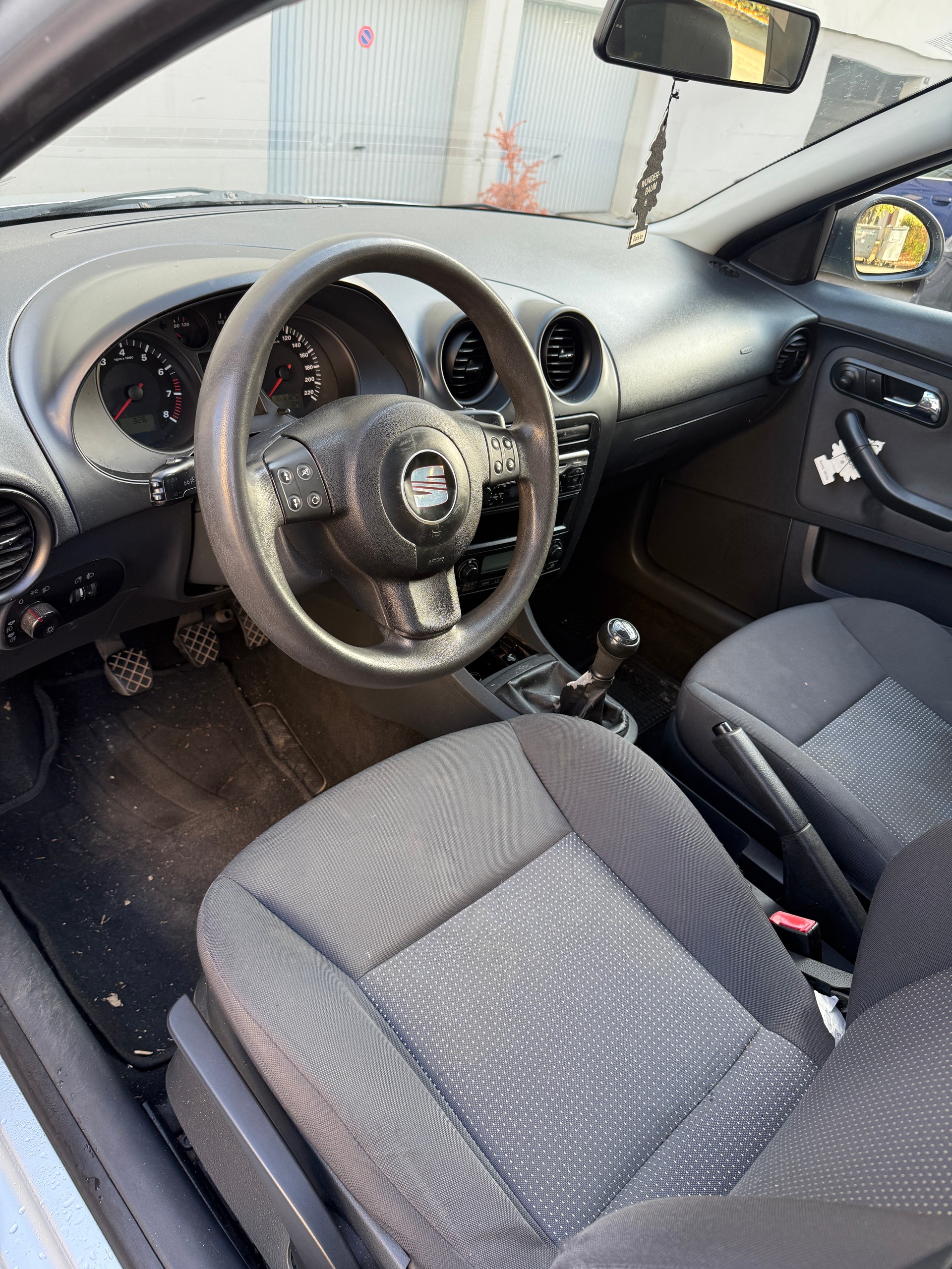 SEAT Ibiza 1.4 16V Sport-image-6