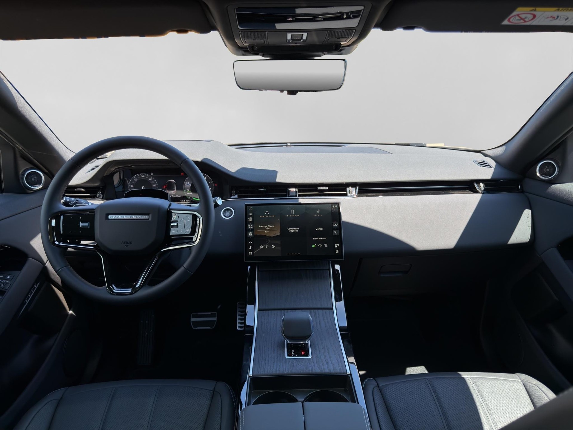 LAND ROVER Range Rover Evoque 1.5 T 270e Hoxton Edition-image-7