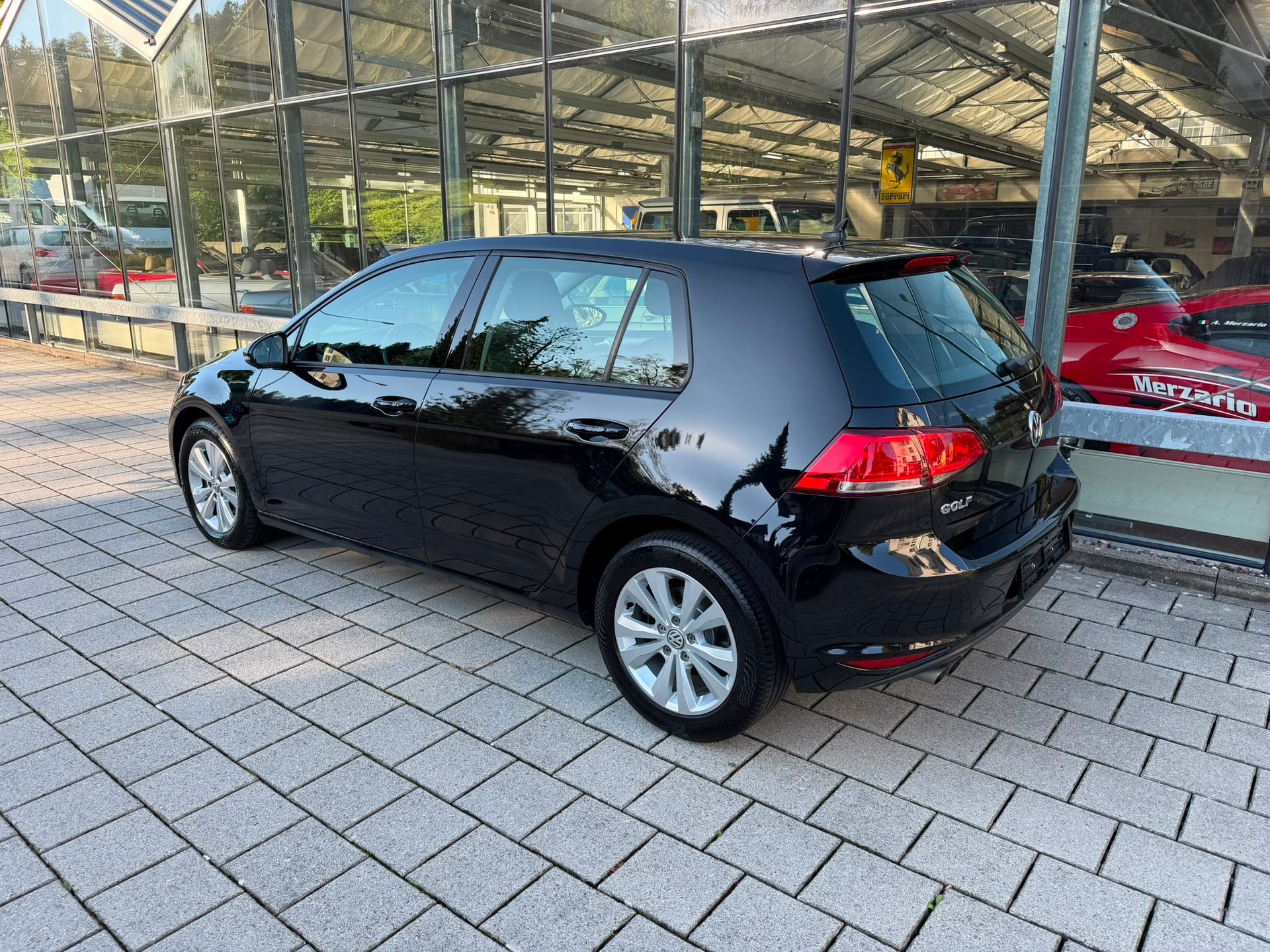 VW Golf 2.0 TDI Comfortline 4Motion-image-3