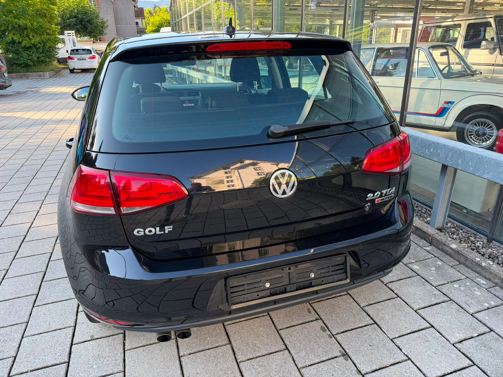 VW Golf 2.0 TDI Comfortline 4Motion-image-5