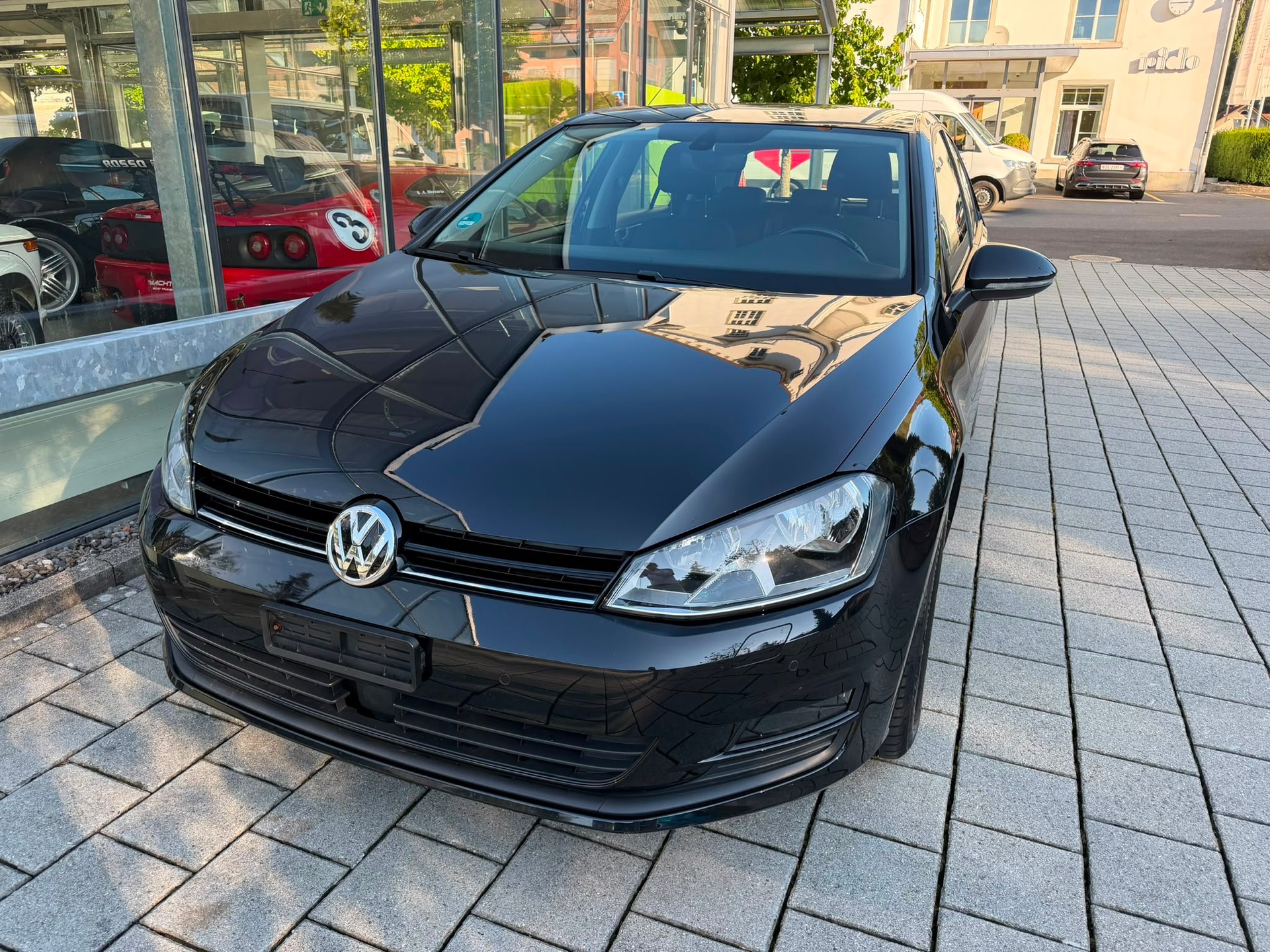 VW Golf 2.0 TDI Comfortline 4Motion-image-2