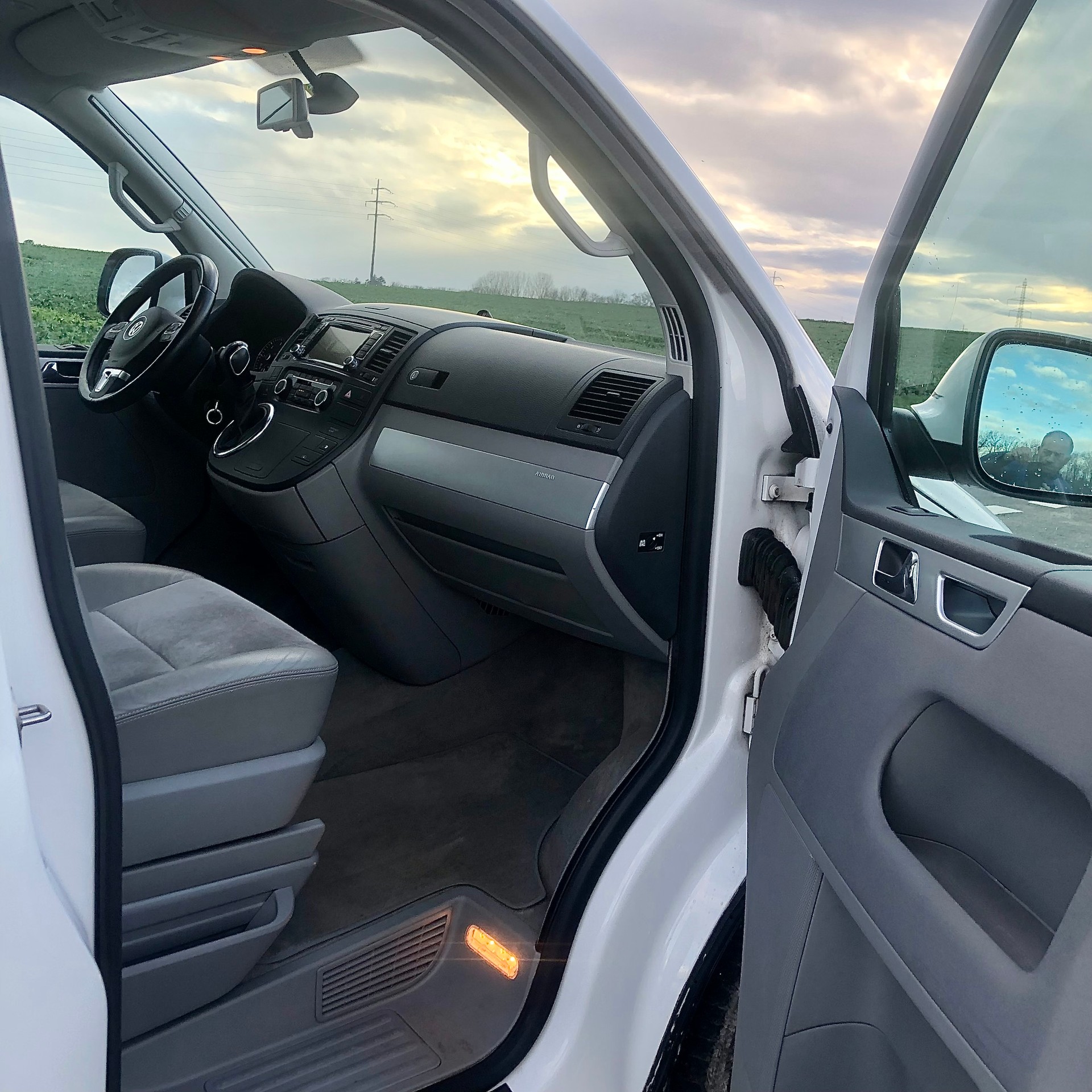 VW T5 California 2.0 Bi-TDI Comfortline 4Motion-image-13