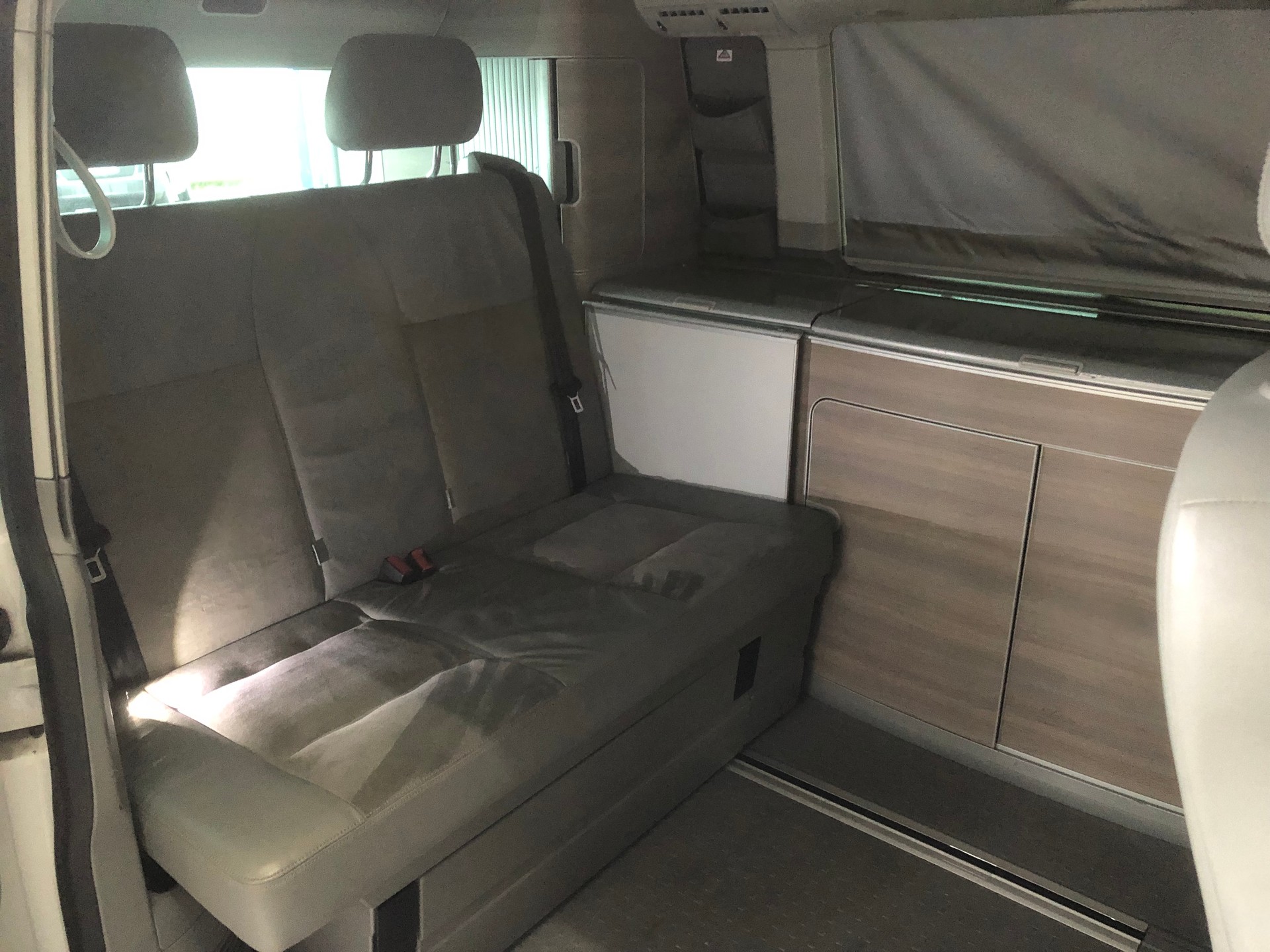 VW T5 California 2.0 Bi-TDI Comfortline 4Motion-image-11