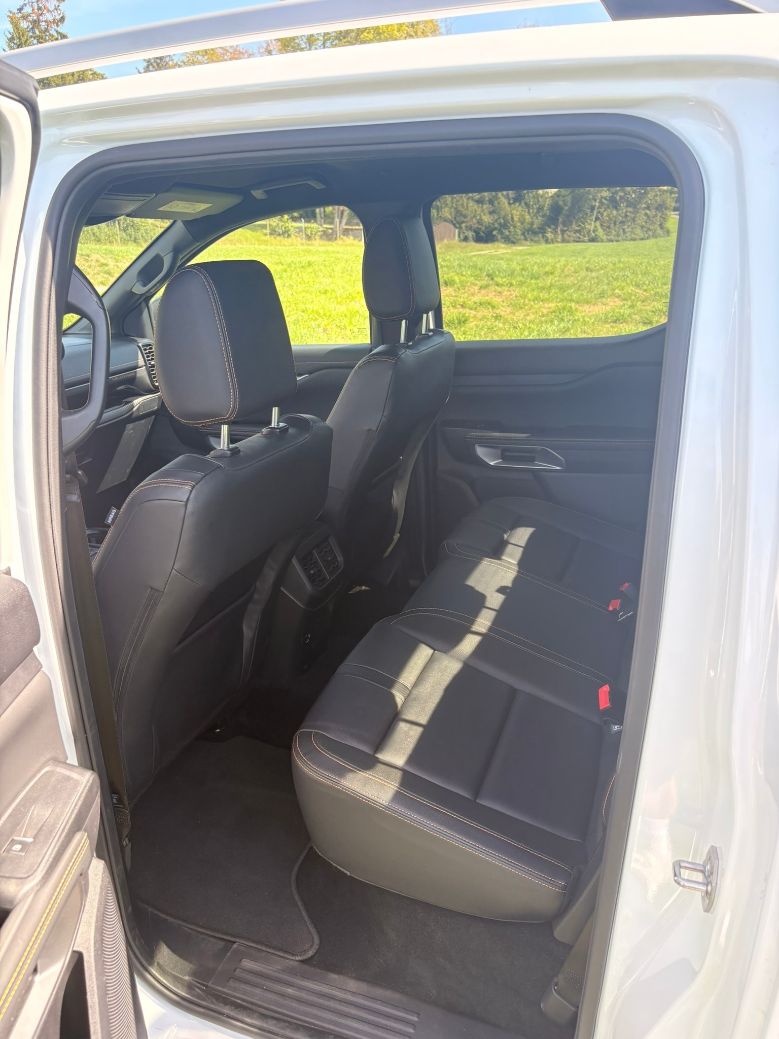 FORD 2.3 EcoBoost 4x4 Wildtrak PHEV-image-5