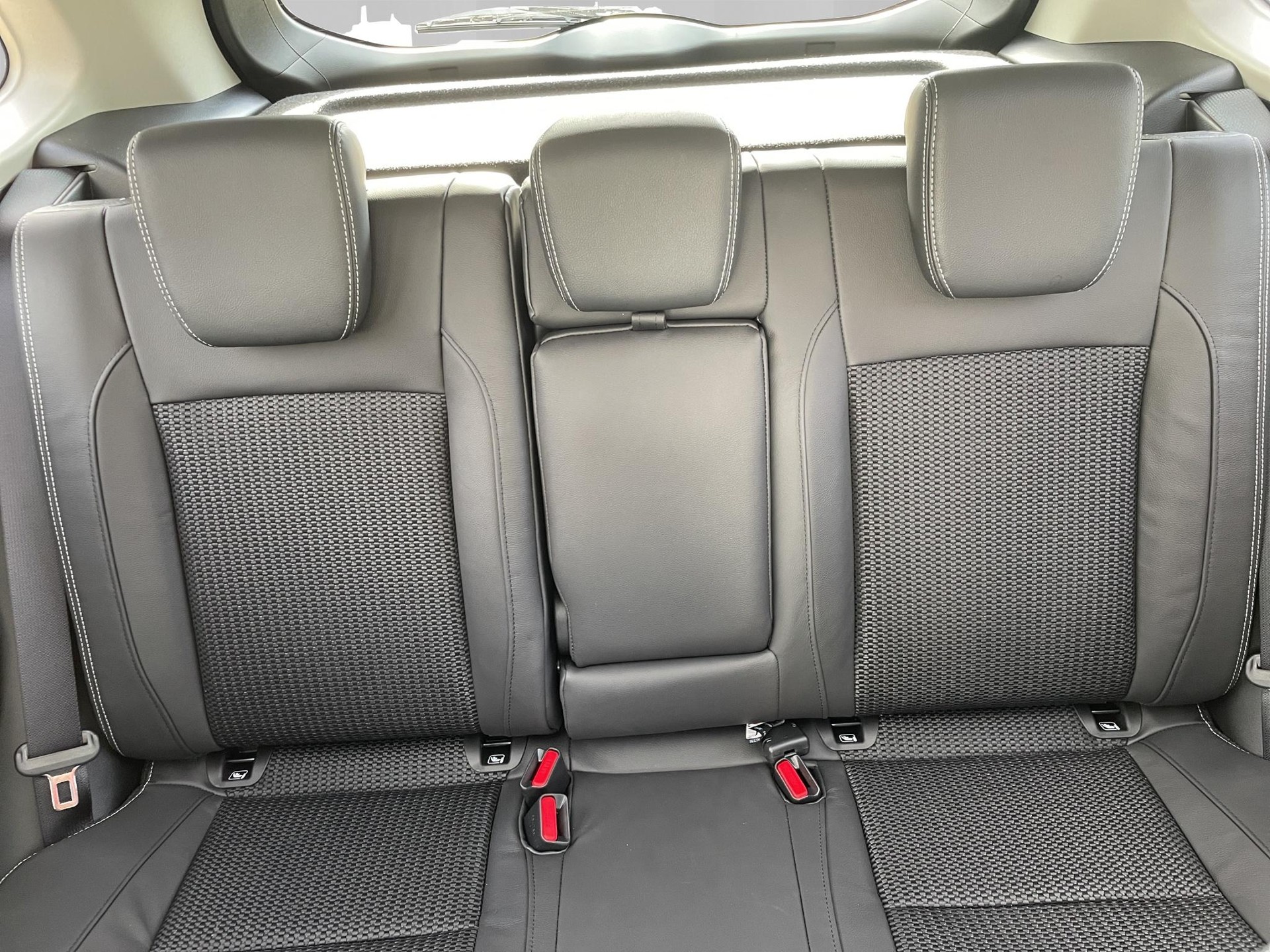 SUZUKI S-Cross 1.4 T Piz Sulai Top Hybrid 4x4-image-6
