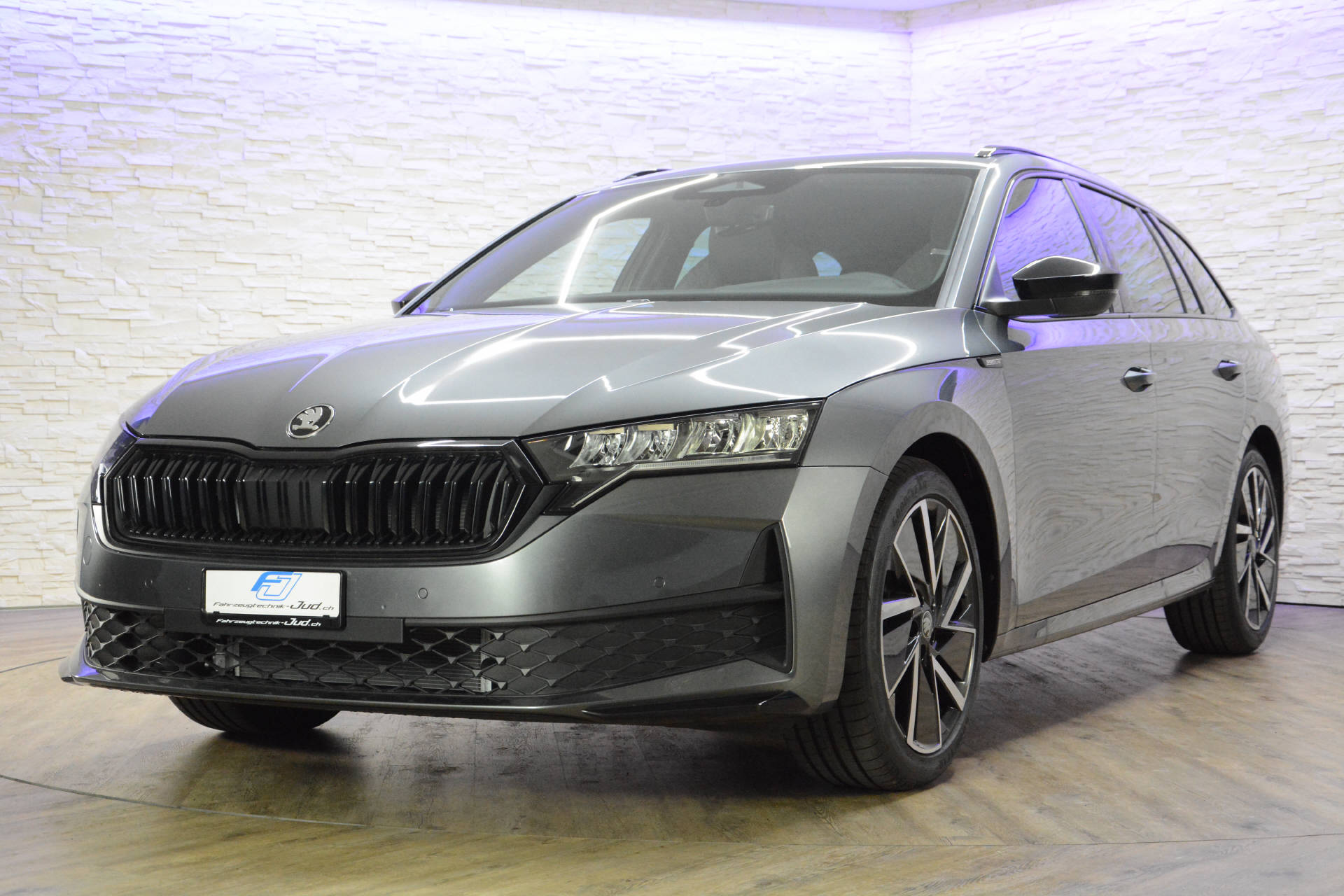 SKODA Octavia Combi 1.5 TSI SportLine DSG-image-0