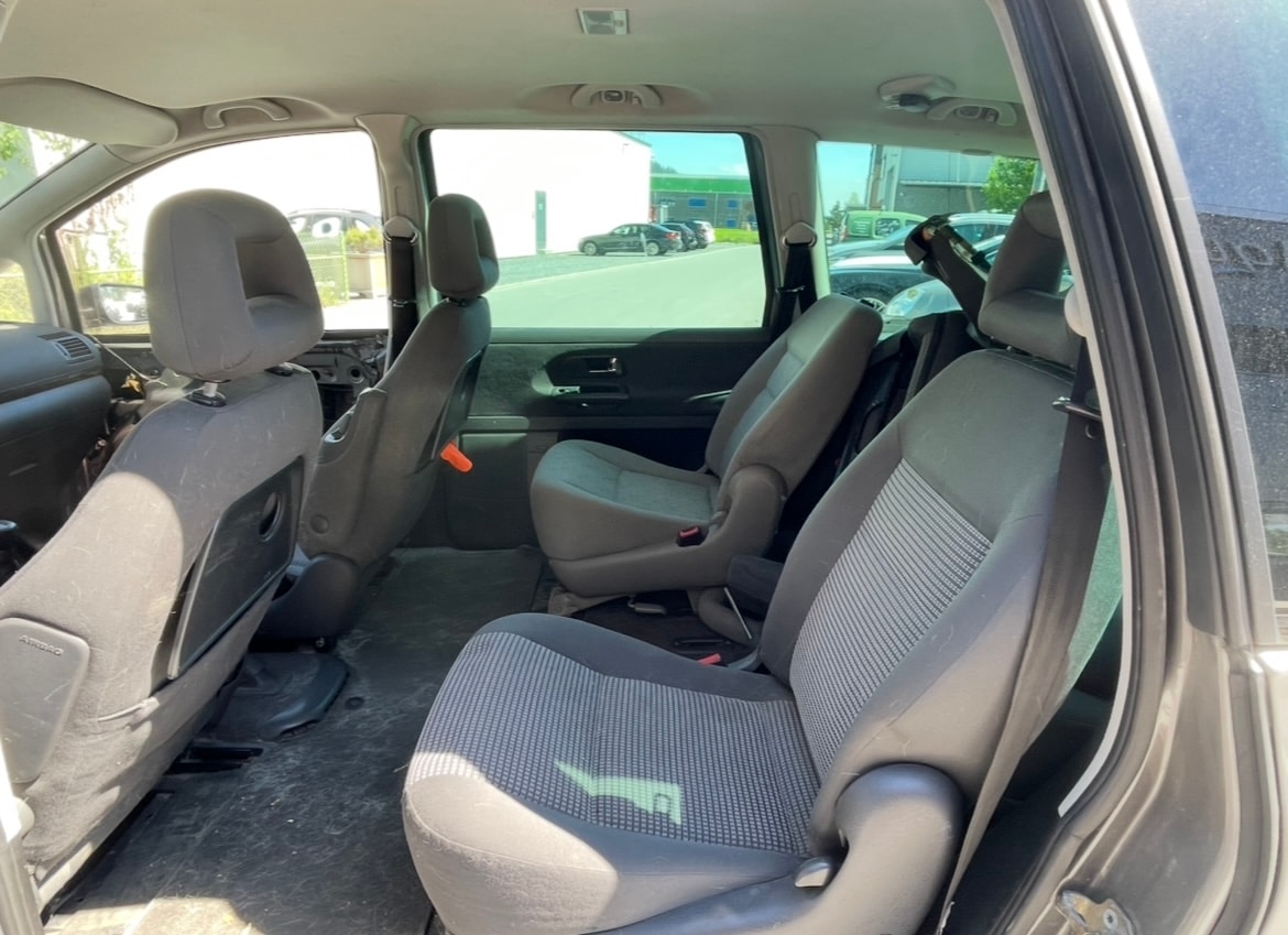 SEAT Alhambra 1.9 TDI Reference-image-10