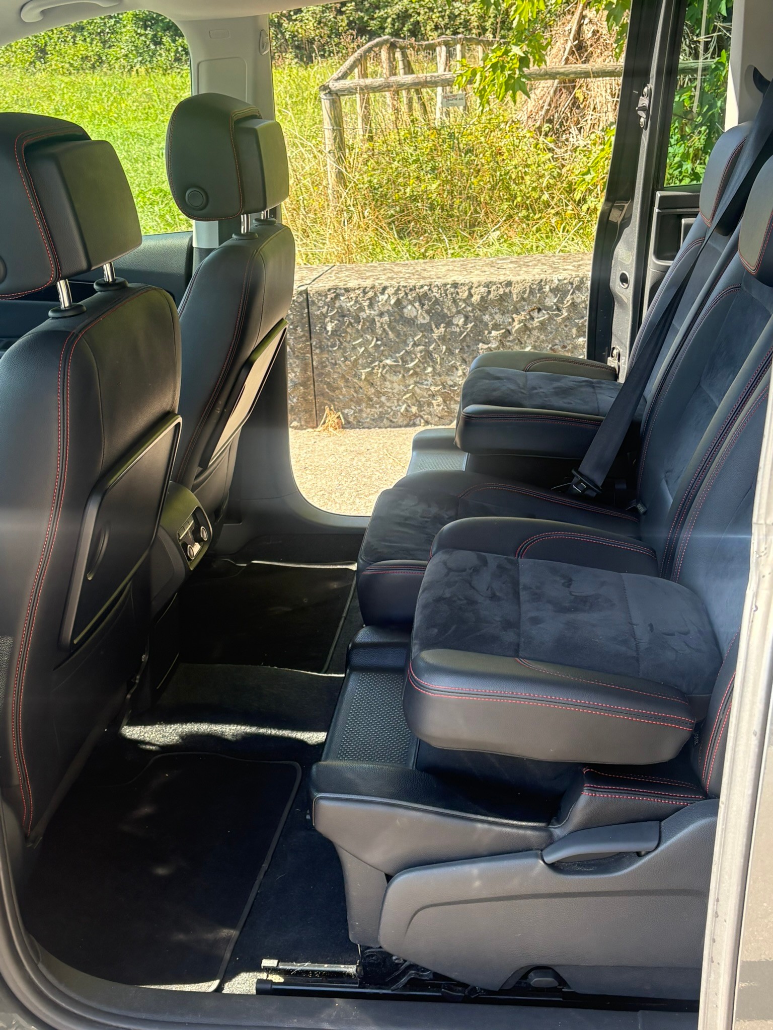 SEAT 2.0 TSI 220 FR Line DSG-image-2