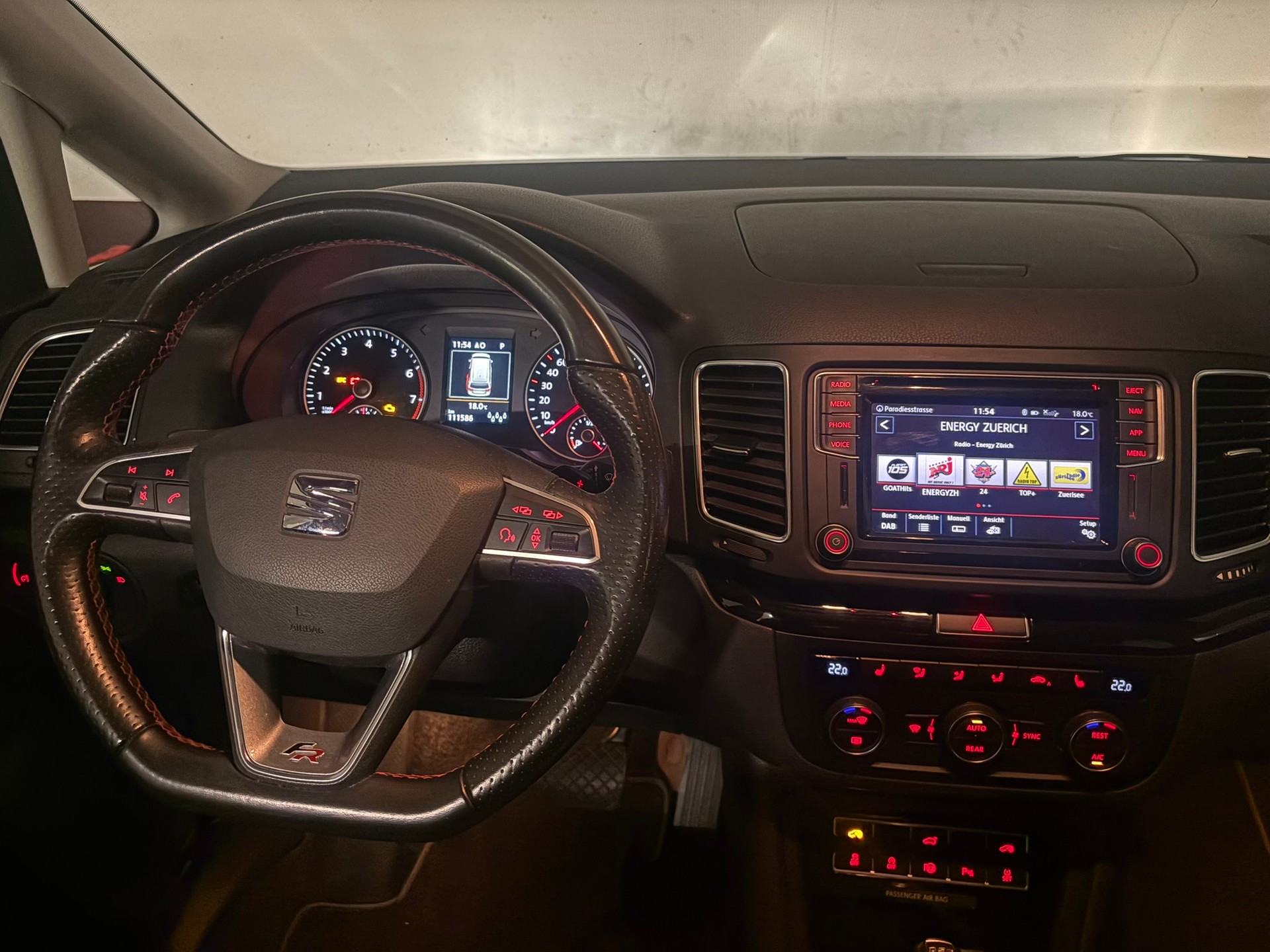 SEAT 2.0 TSI 220 FR Line DSG-image-4