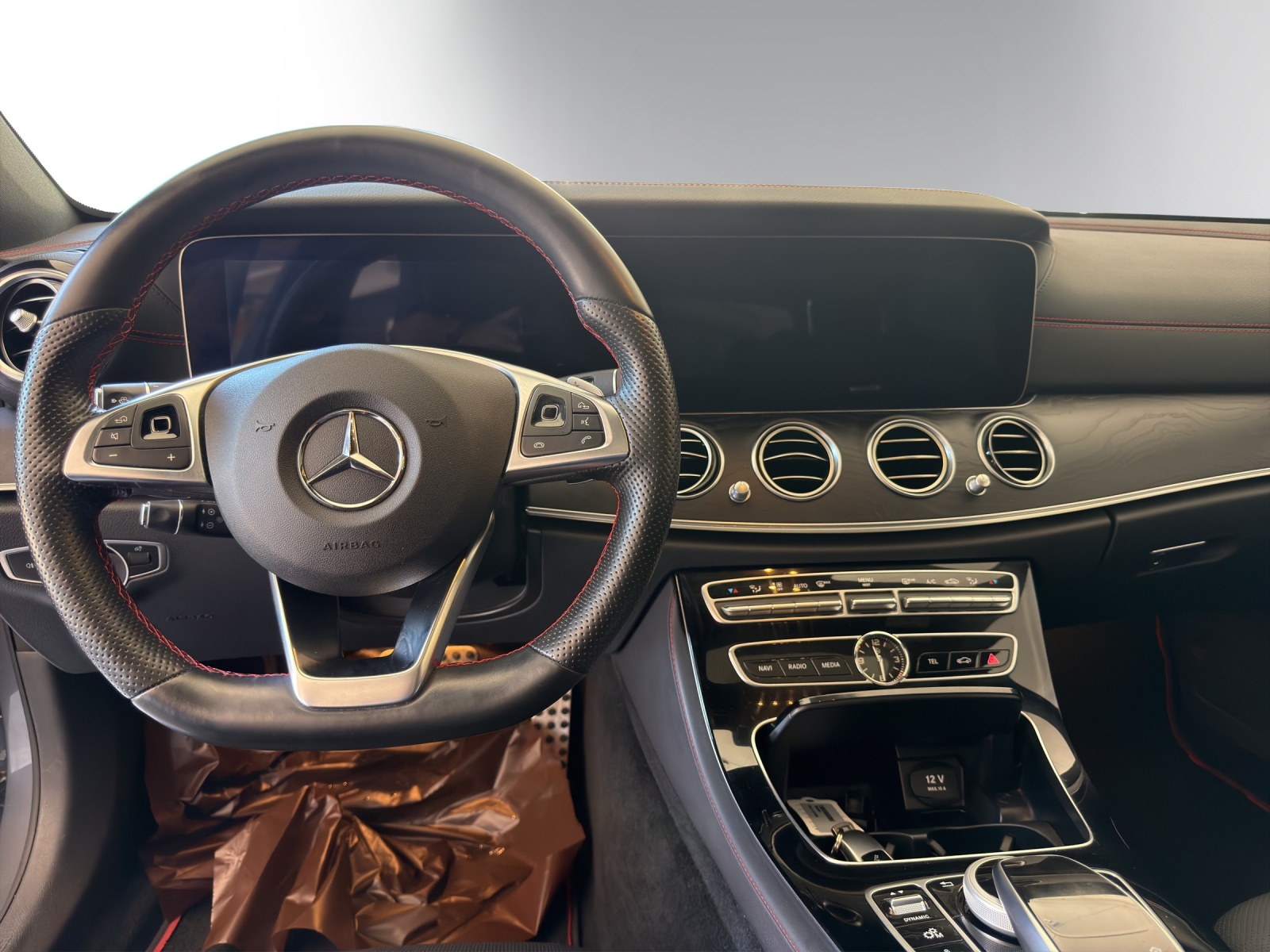 MERCEDES-BENZ E 43 AMG 4 Matic 9G-Tronic-image-11