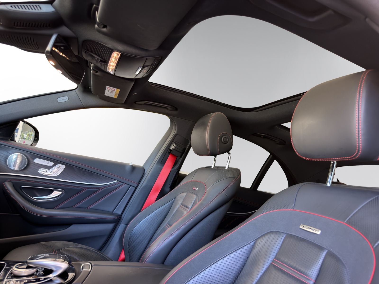 MERCEDES-BENZ E 43 AMG 4 Matic 9G-Tronic-image-9