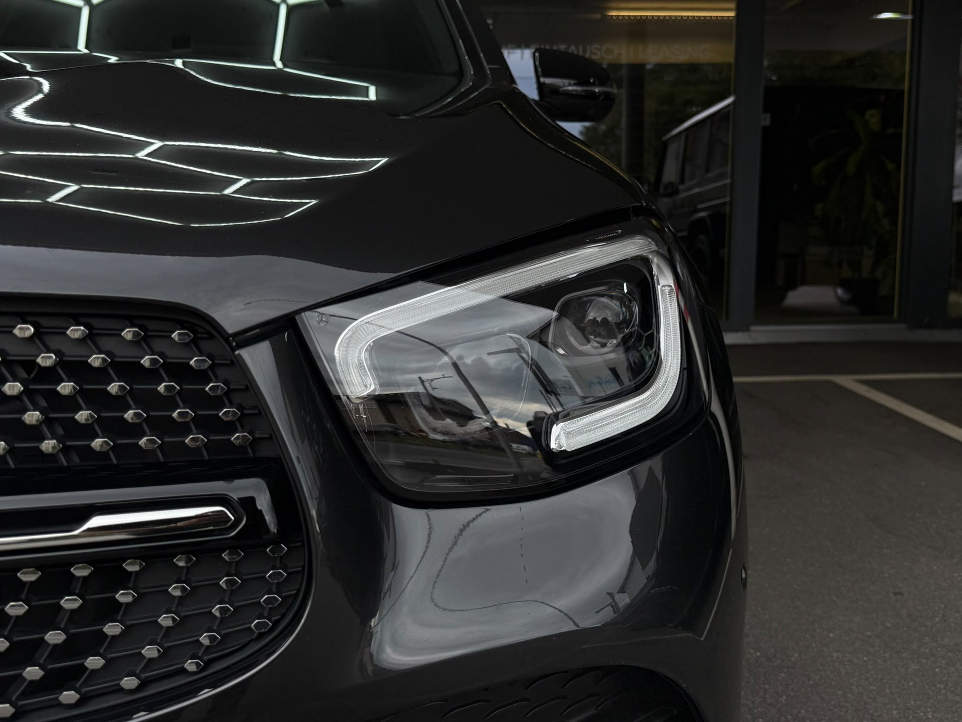 MERCEDES-BENZ GLC 300 de AMG Line *CH Fahrzeug* *Frisch ab MFK* *Frisch ab Mercedes Service* 4Matic 9G-Tronic-image-3