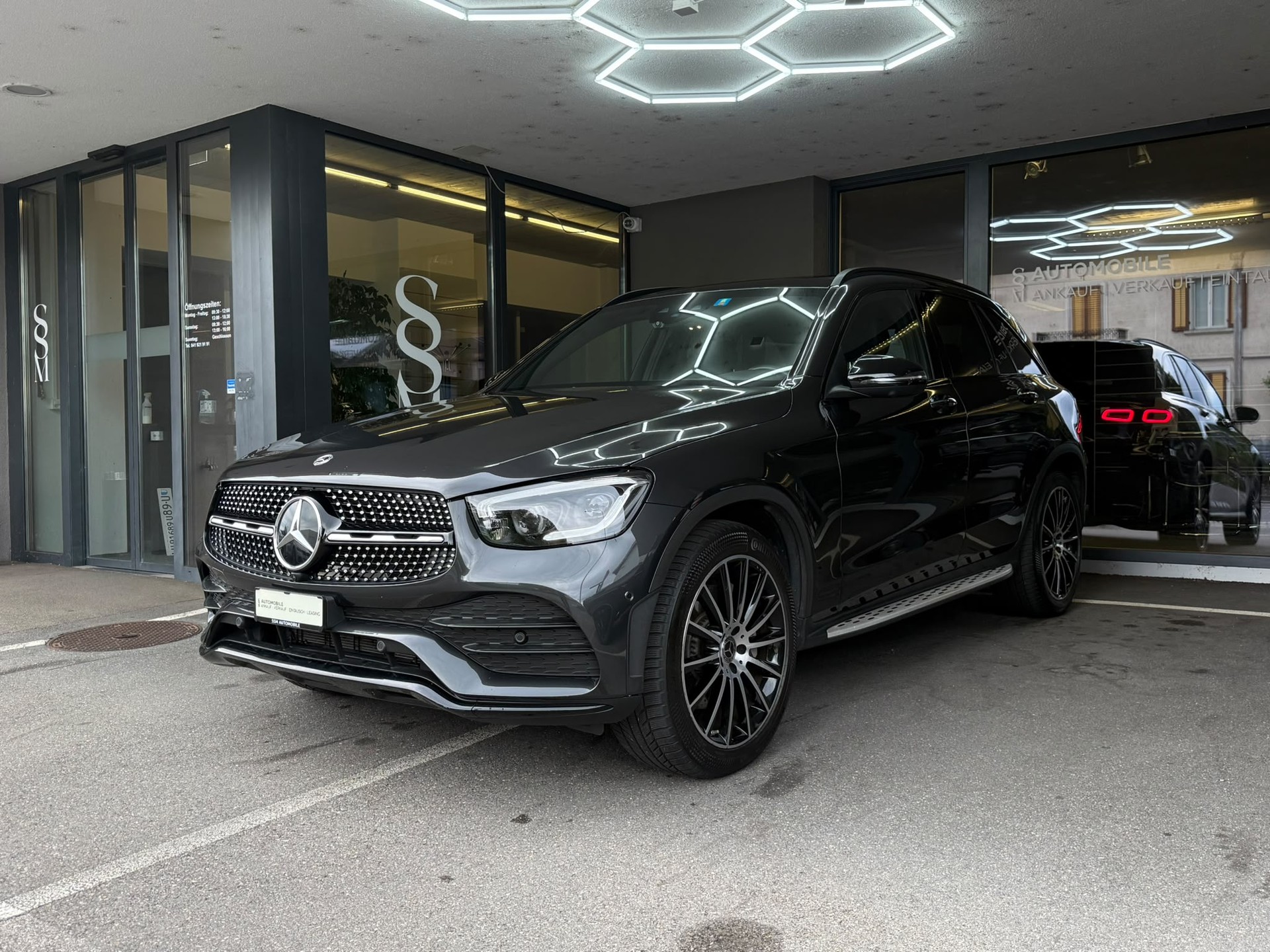 MERCEDES-BENZ GLC 300 de AMG Line *CH Fahrzeug* *Frisch ab MFK* *Frisch ab Mercedes Service* 4Matic 9G-Tronic-image-0