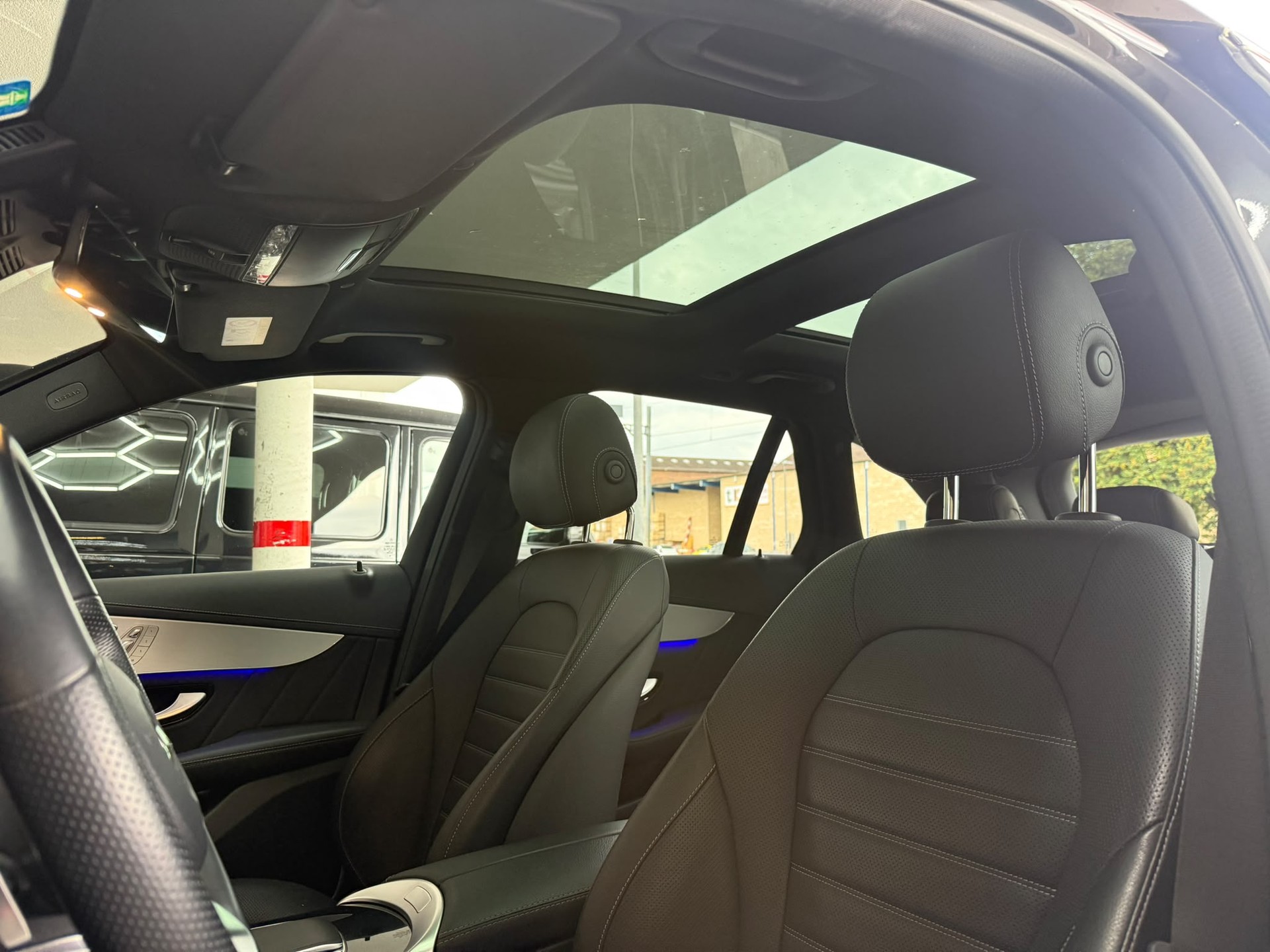 MERCEDES-BENZ GLC 300 de AMG Line *CH Fahrzeug* *Frisch ab MFK* *Frisch ab Mercedes Service* 4Matic 9G-Tronic-image-15