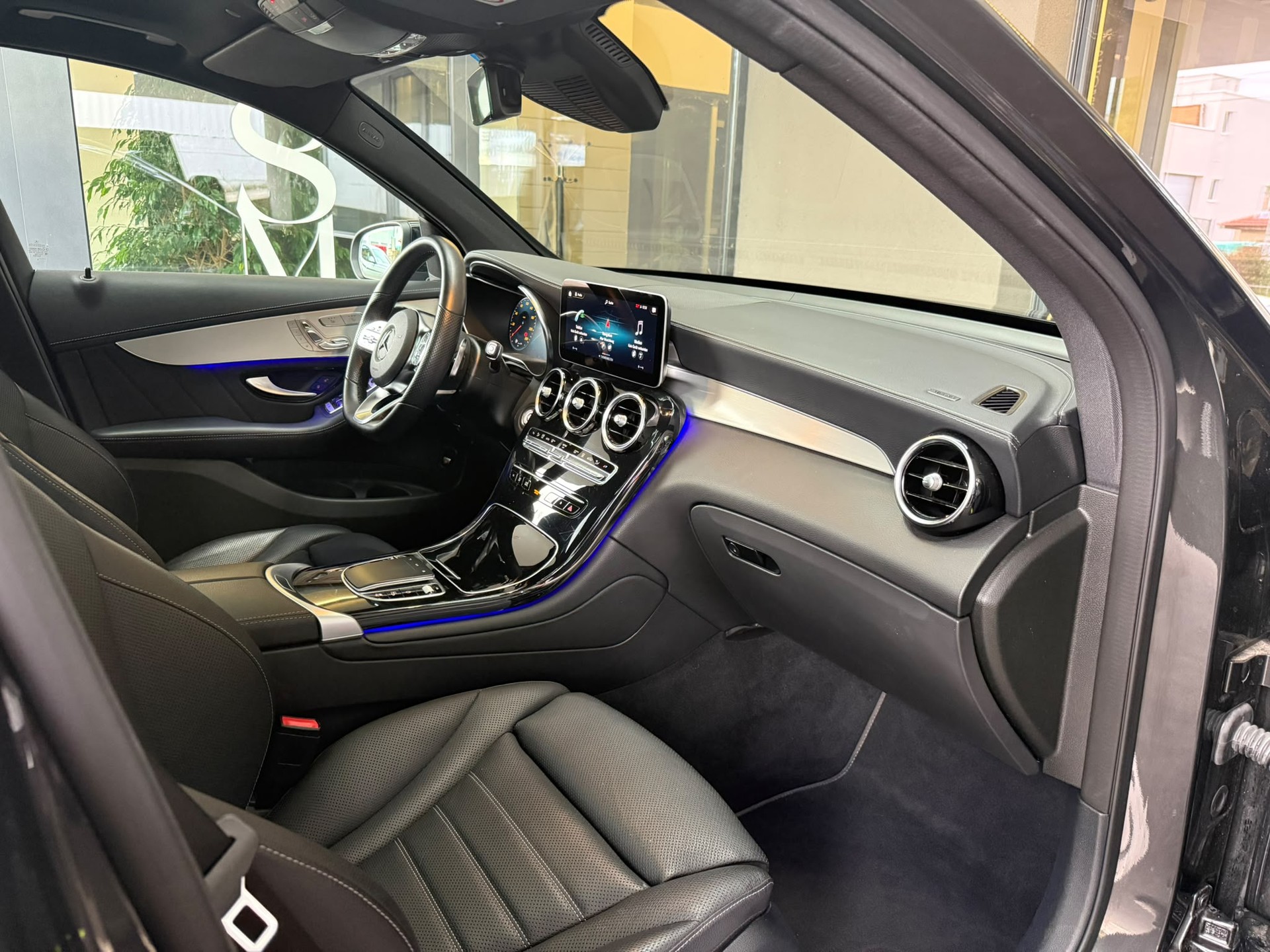 MERCEDES-BENZ GLC 300 de AMG Line *CH Fahrzeug* *Frisch ab MFK* *Frisch ab Mercedes Service* 4Matic 9G-Tronic-image-20