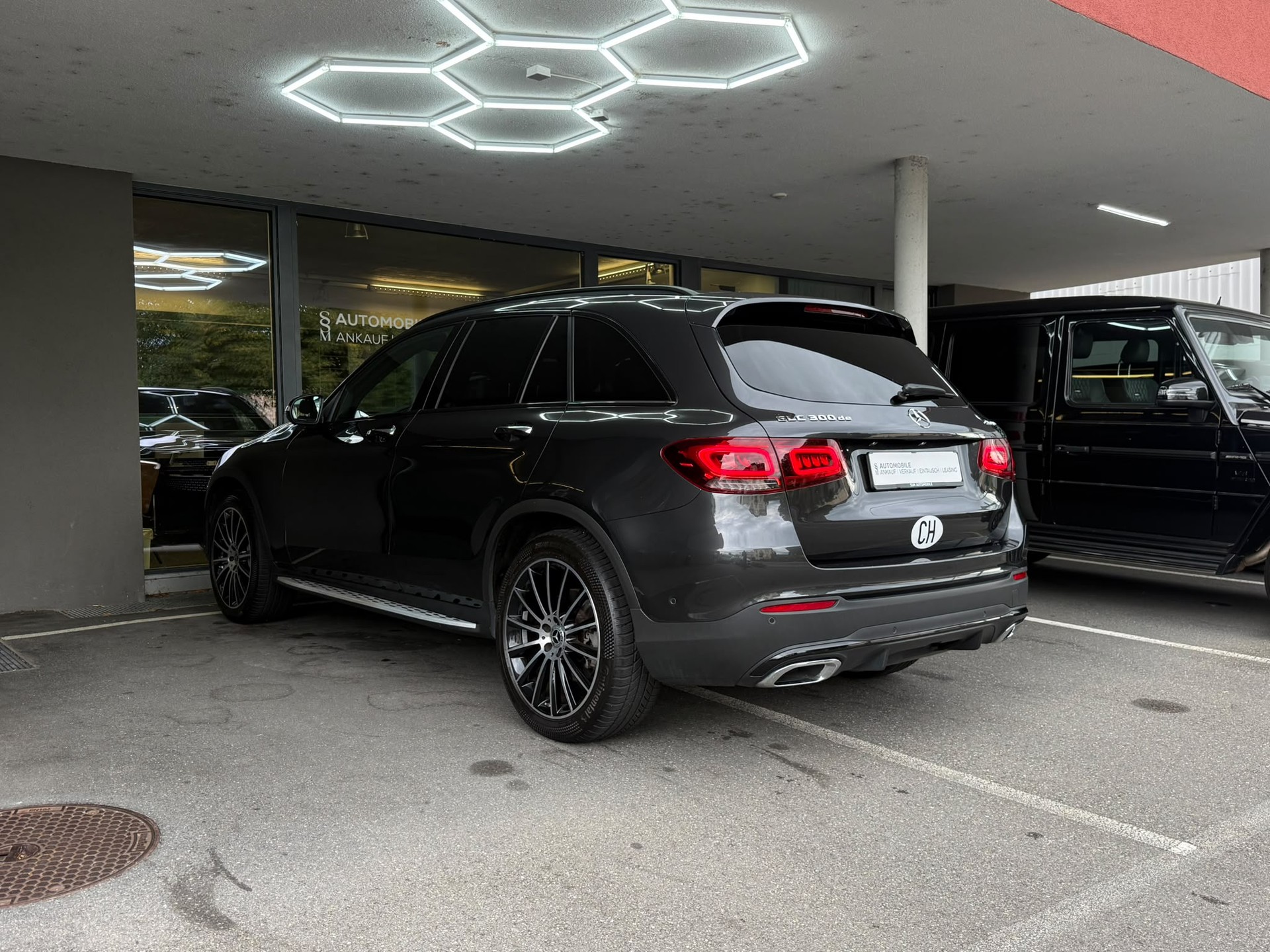 MERCEDES-BENZ GLC 300 de AMG Line *CH Fahrzeug* *Frisch ab MFK* *Frisch ab Mercedes Service* 4Matic 9G-Tronic-image-8