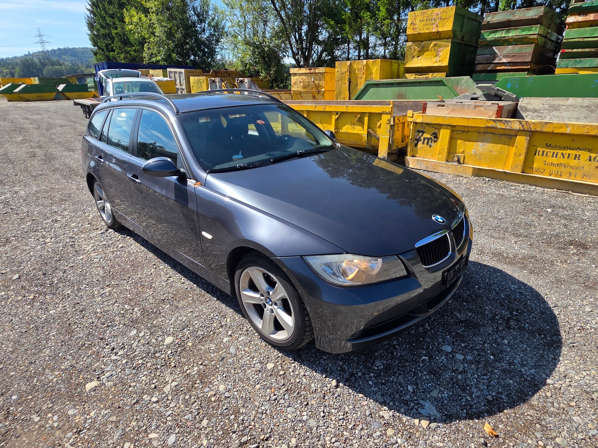 BMW 318i Touring Access-image-2