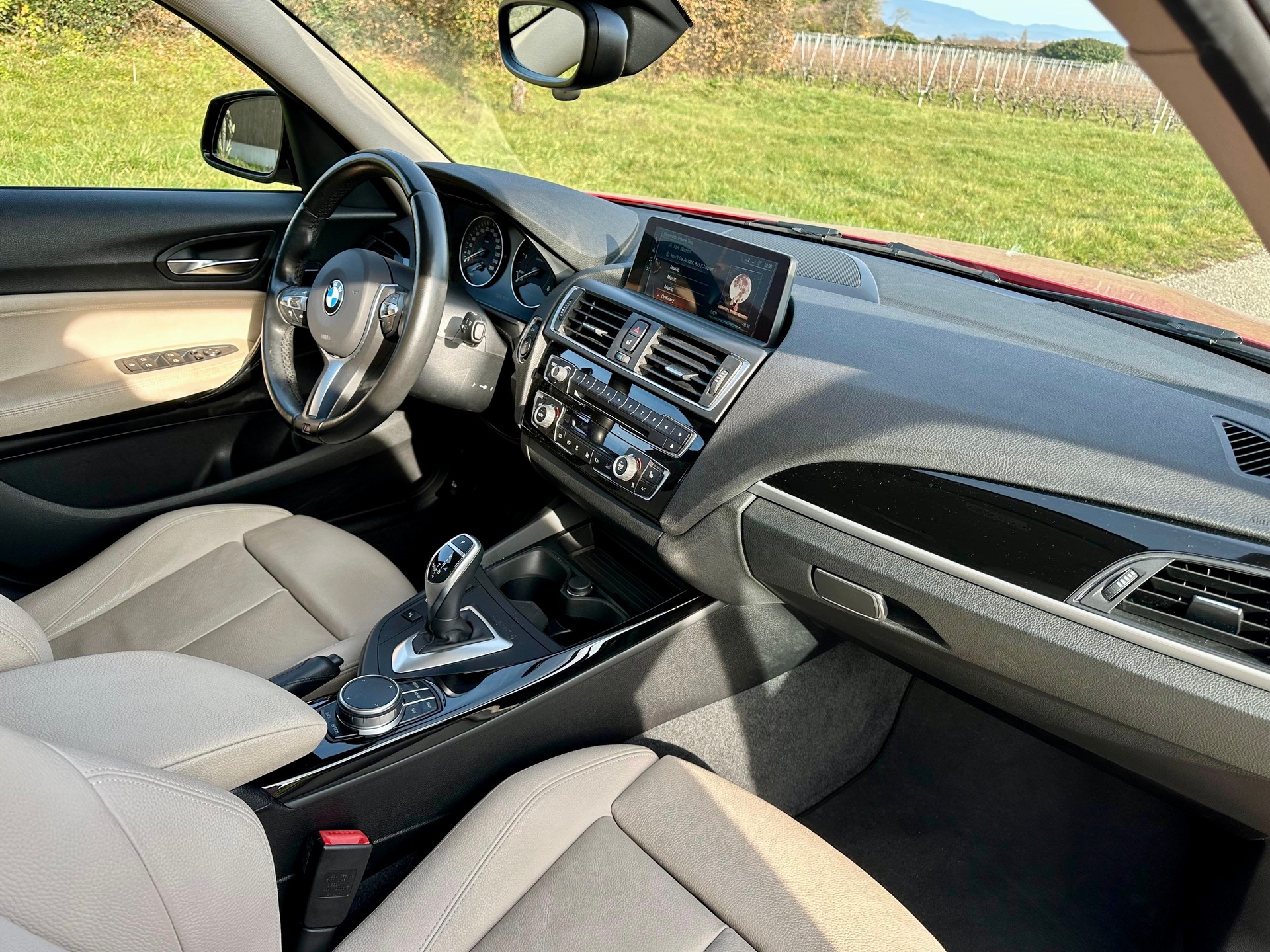 BMW 120d xDrive-image-2