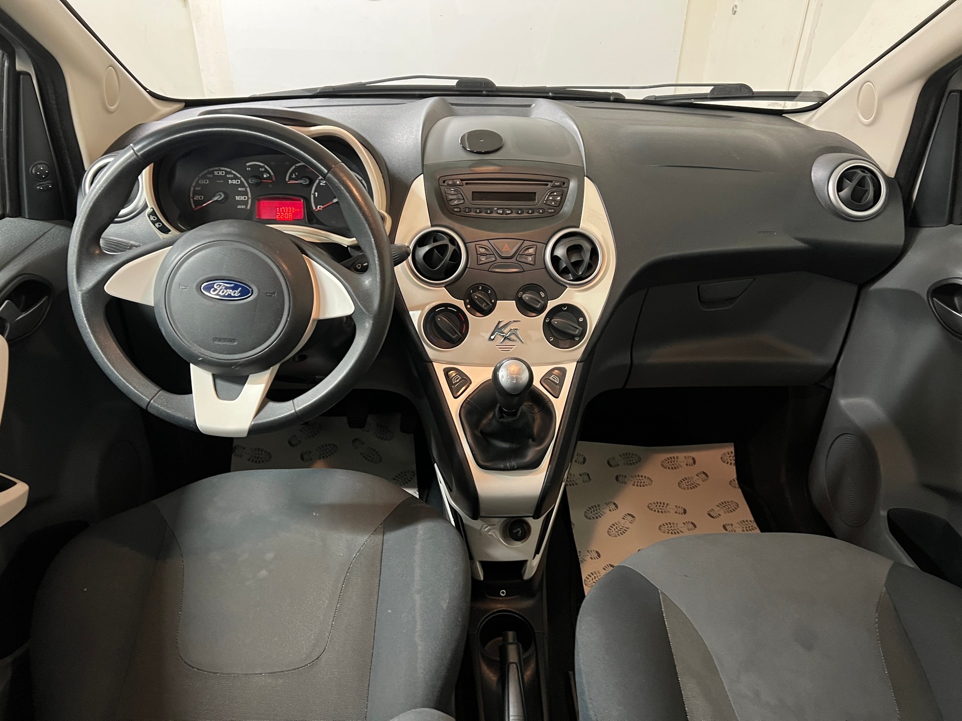 FORD KA 1.25 Titanium-image-10