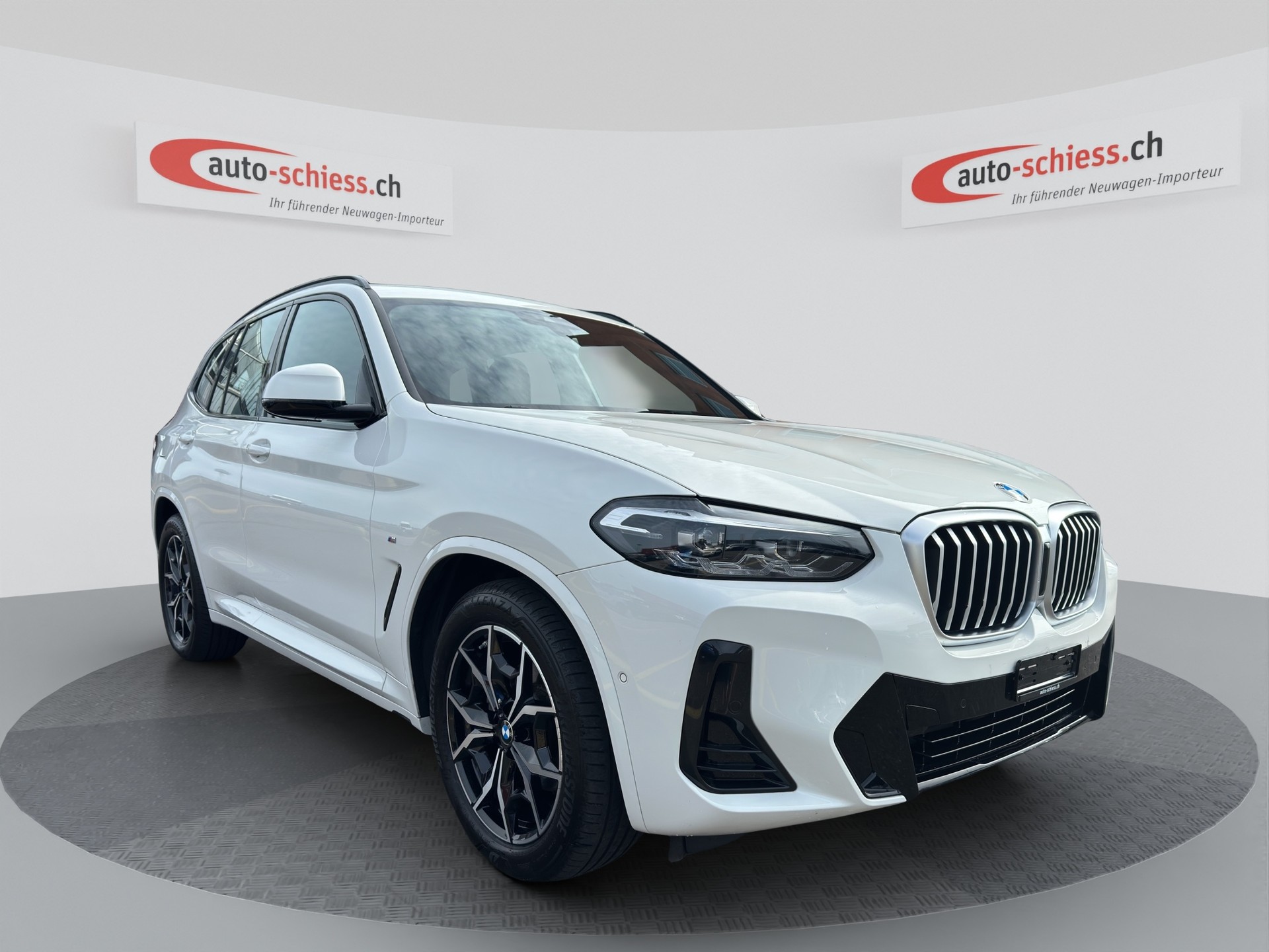 BMW X3 xDrive 20i M Sport Shadow Line-image-0