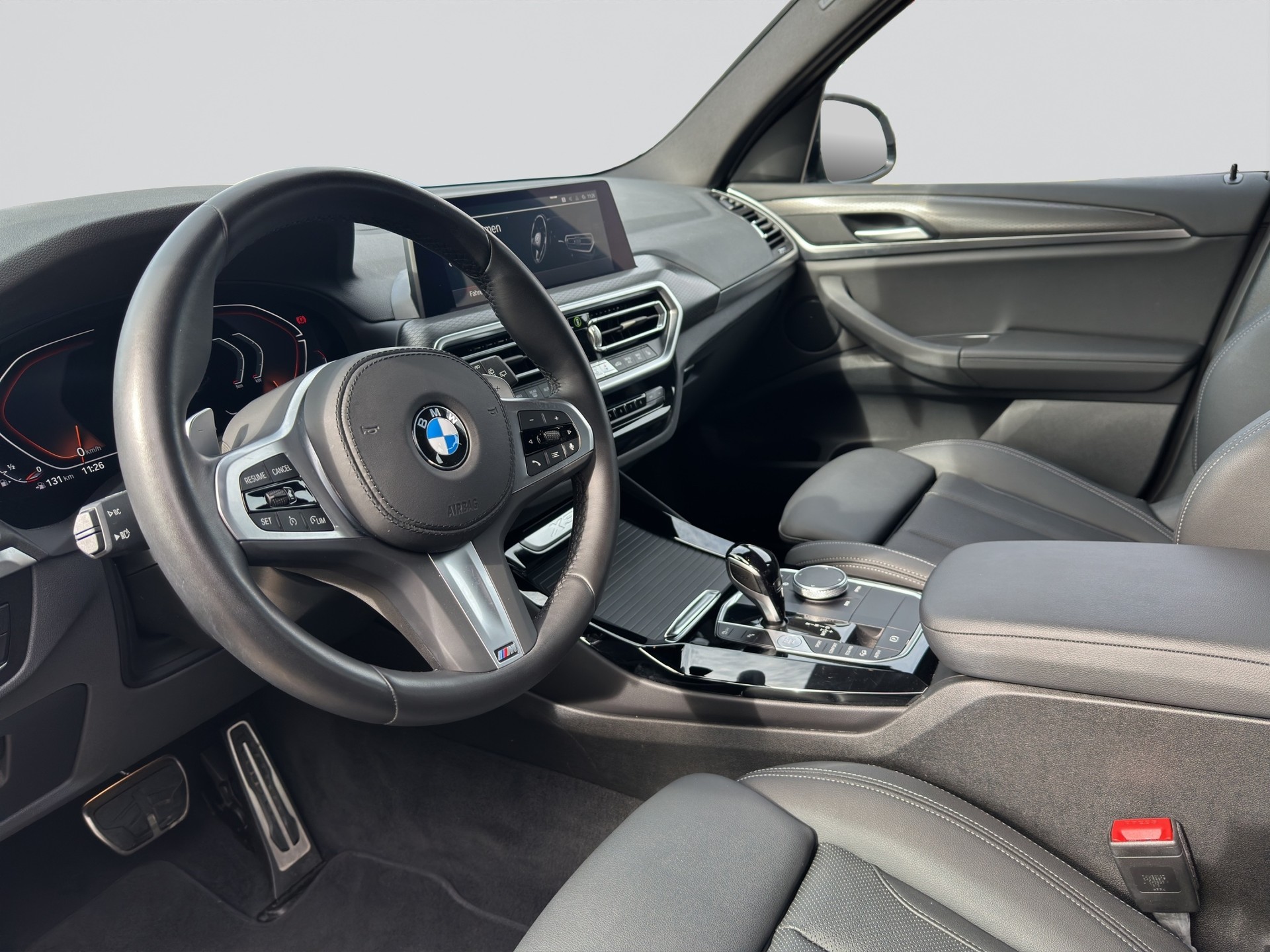 BMW X3 xDrive 20i M Sport Shadow Line-image-6
