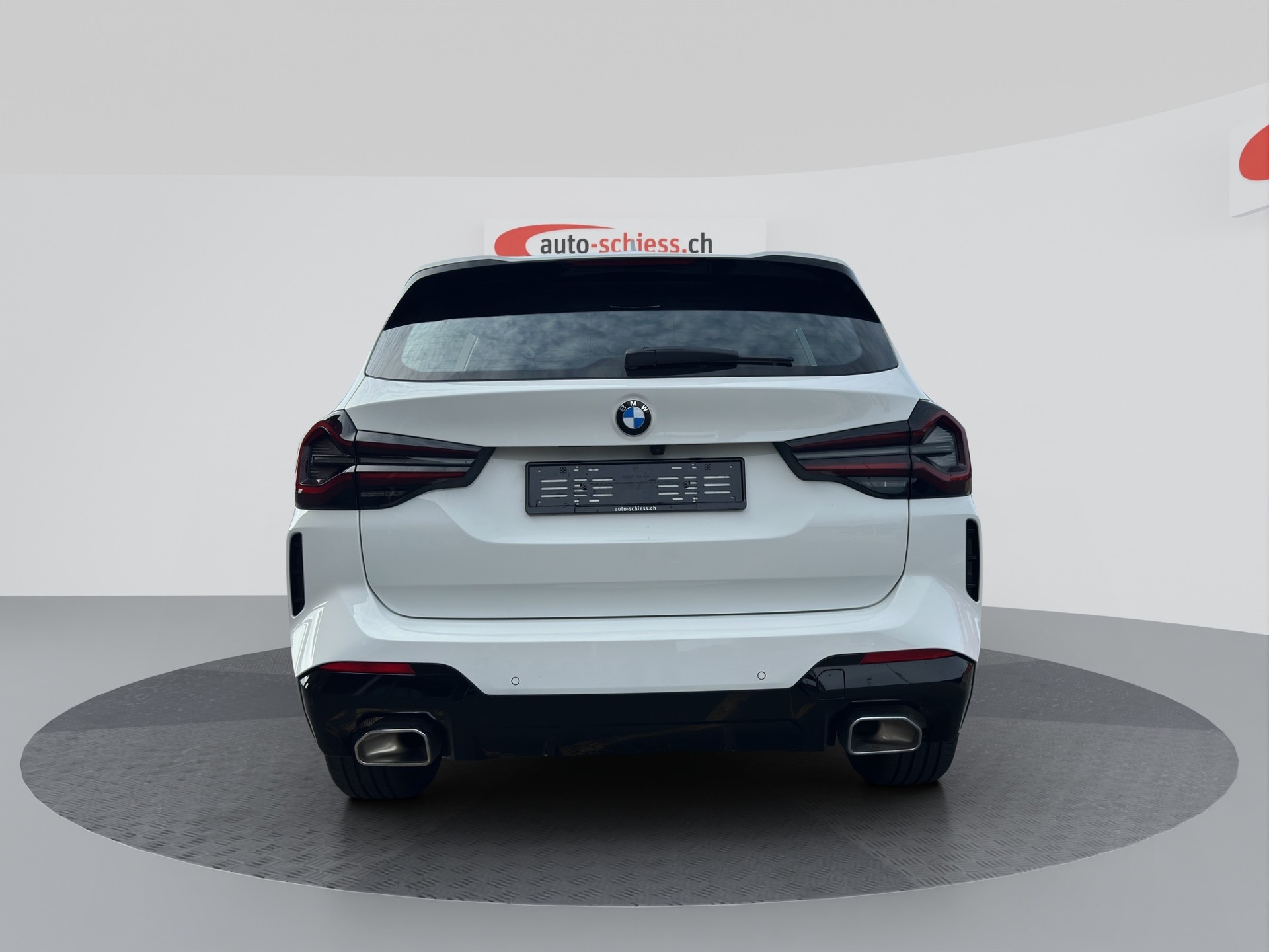 BMW X3 xDrive 20i M Sport Shadow Line-image-3