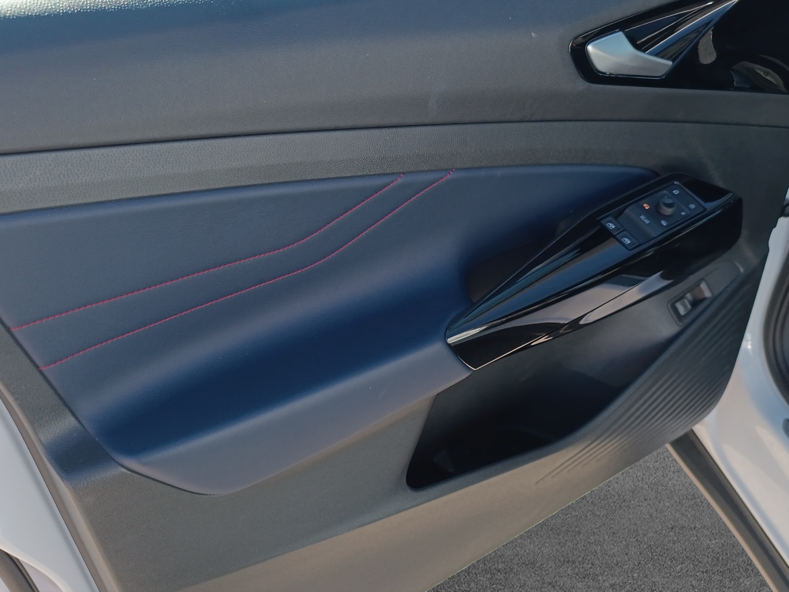 VW ID.4 GTX 77 kWh 4Motion-image-11