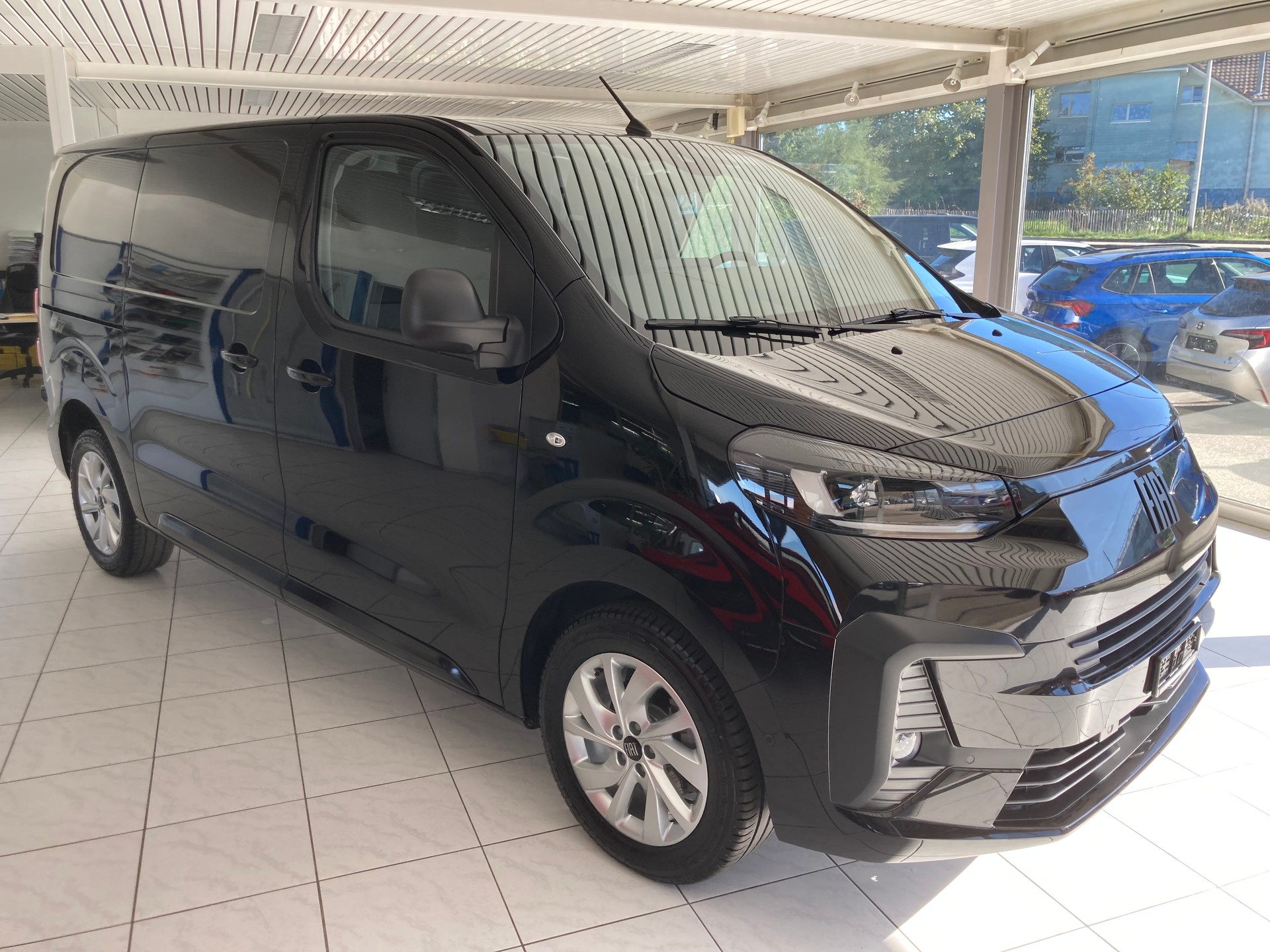 FIAT Scudo 2.0 BlueHDi 177PS L2 Automat-image-2