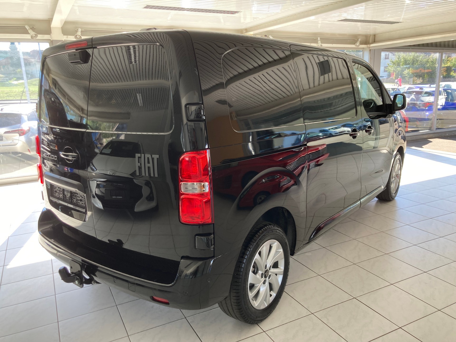 FIAT Scudo 2.0 BlueHDi 177PS L2 Automat-image-4