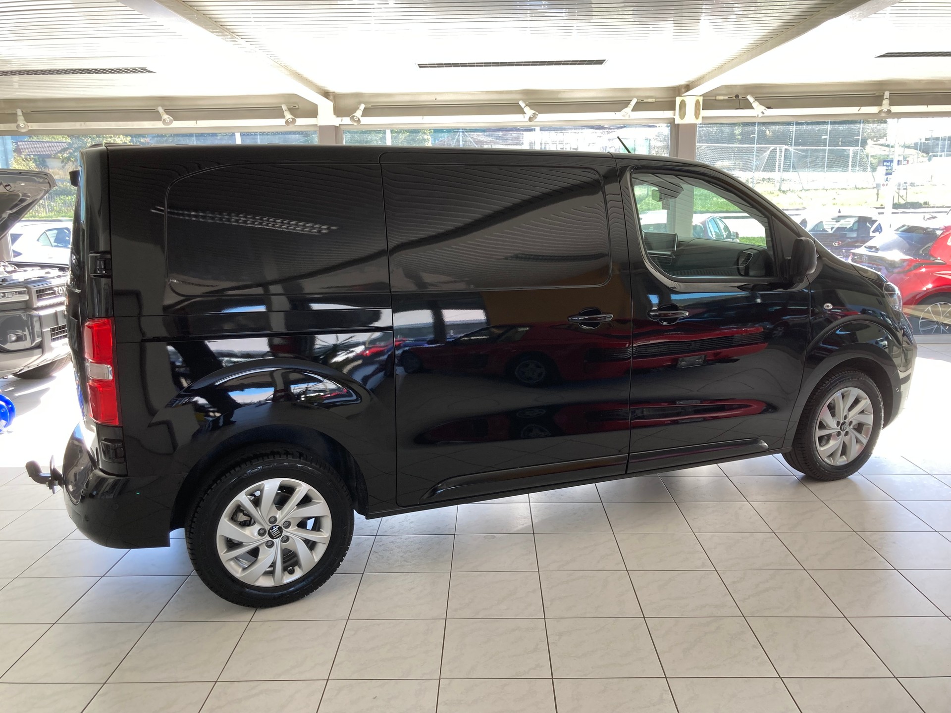 FIAT Scudo 2.0 BlueHDi 177PS L2 Automat-image-3