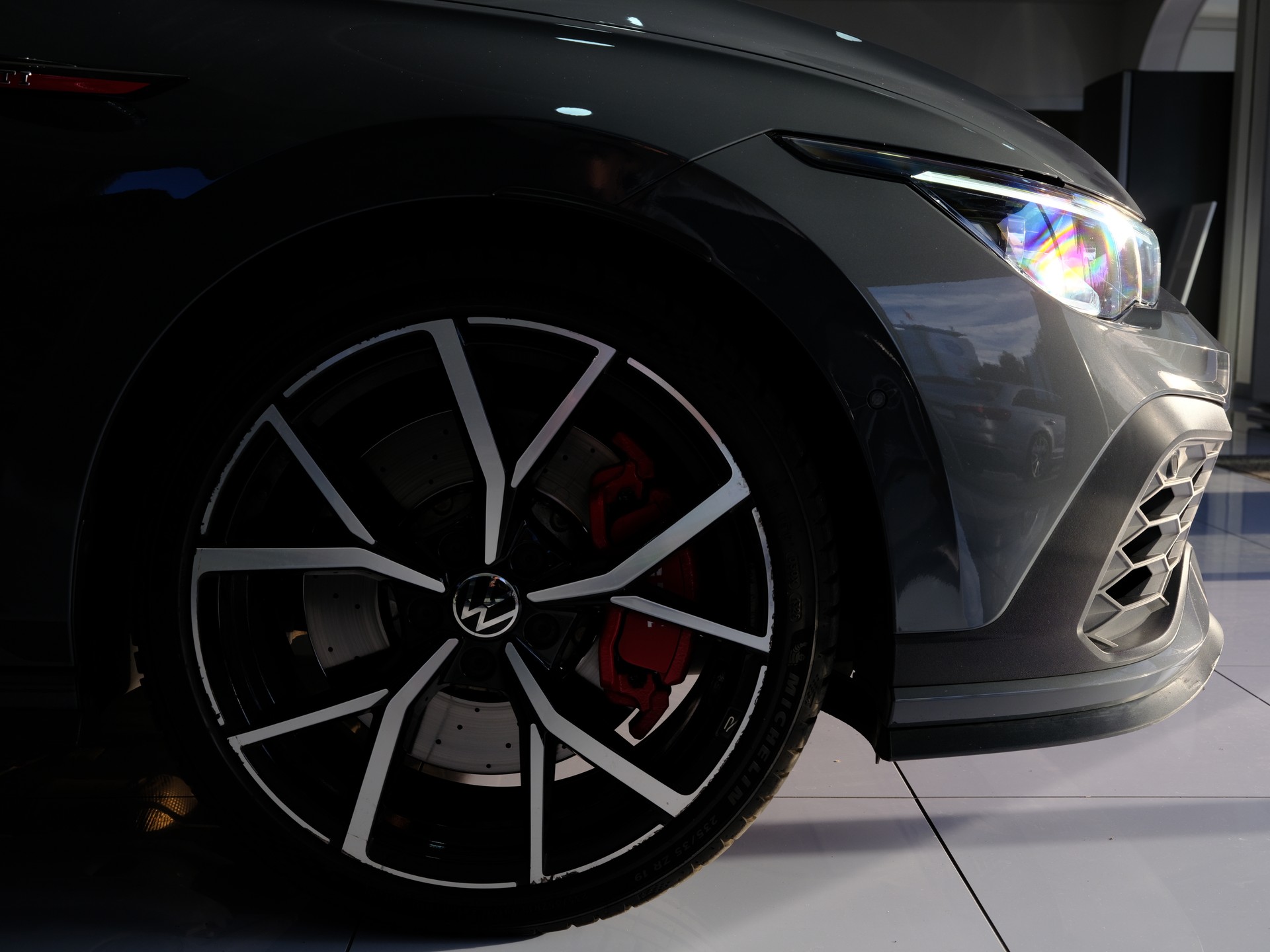 VW Golf 2.0 TSI GTI Clubsport DSG-image-8