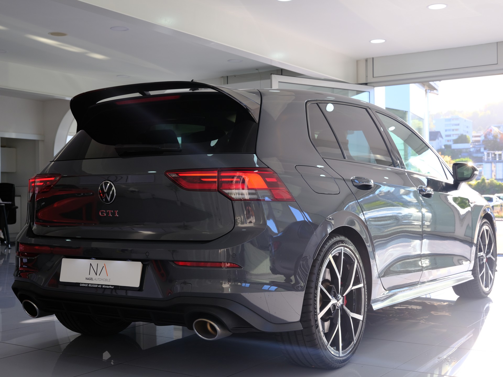 VW Golf 2.0 TSI GTI Clubsport DSG-image-6