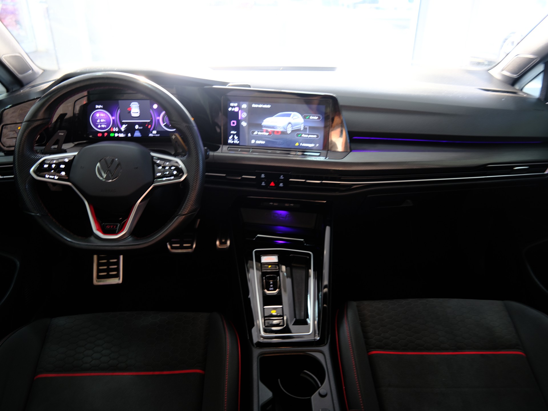 VW Golf 2.0 TSI GTI Clubsport DSG-image-24