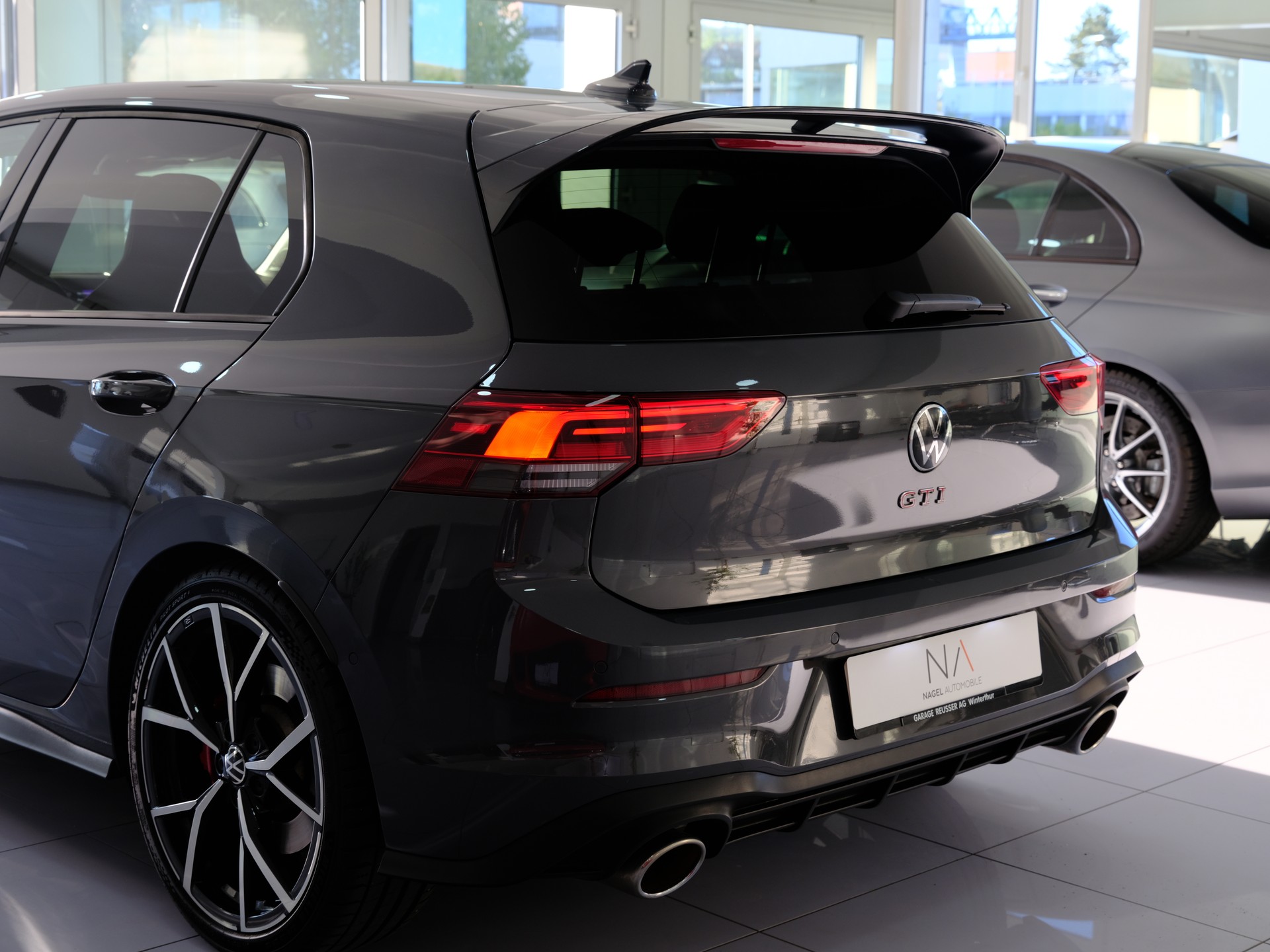 VW Golf 2.0 TSI GTI Clubsport DSG-image-4