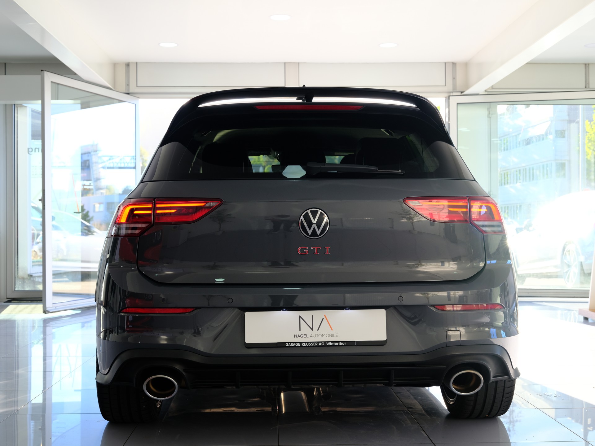 VW Golf 2.0 TSI GTI Clubsport DSG-image-5