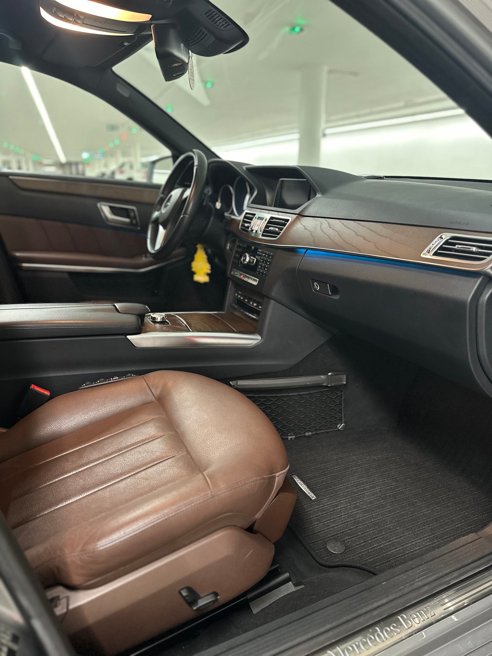 MERCEDES-BENZ E 250 CDI 4Matic 7G-Tronic-image-4