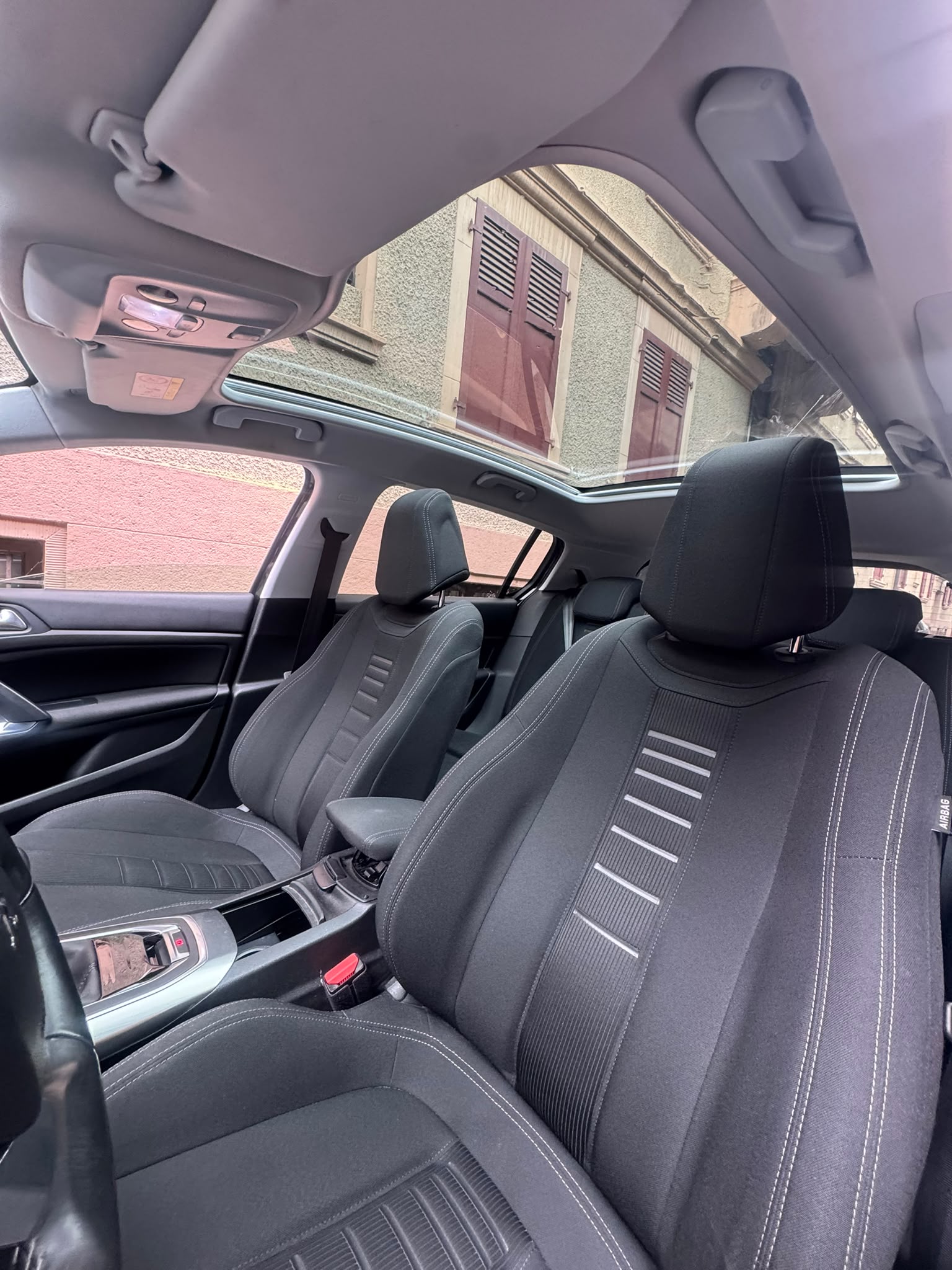 PEUGEOT 308 1.6 THP Allure-image-6