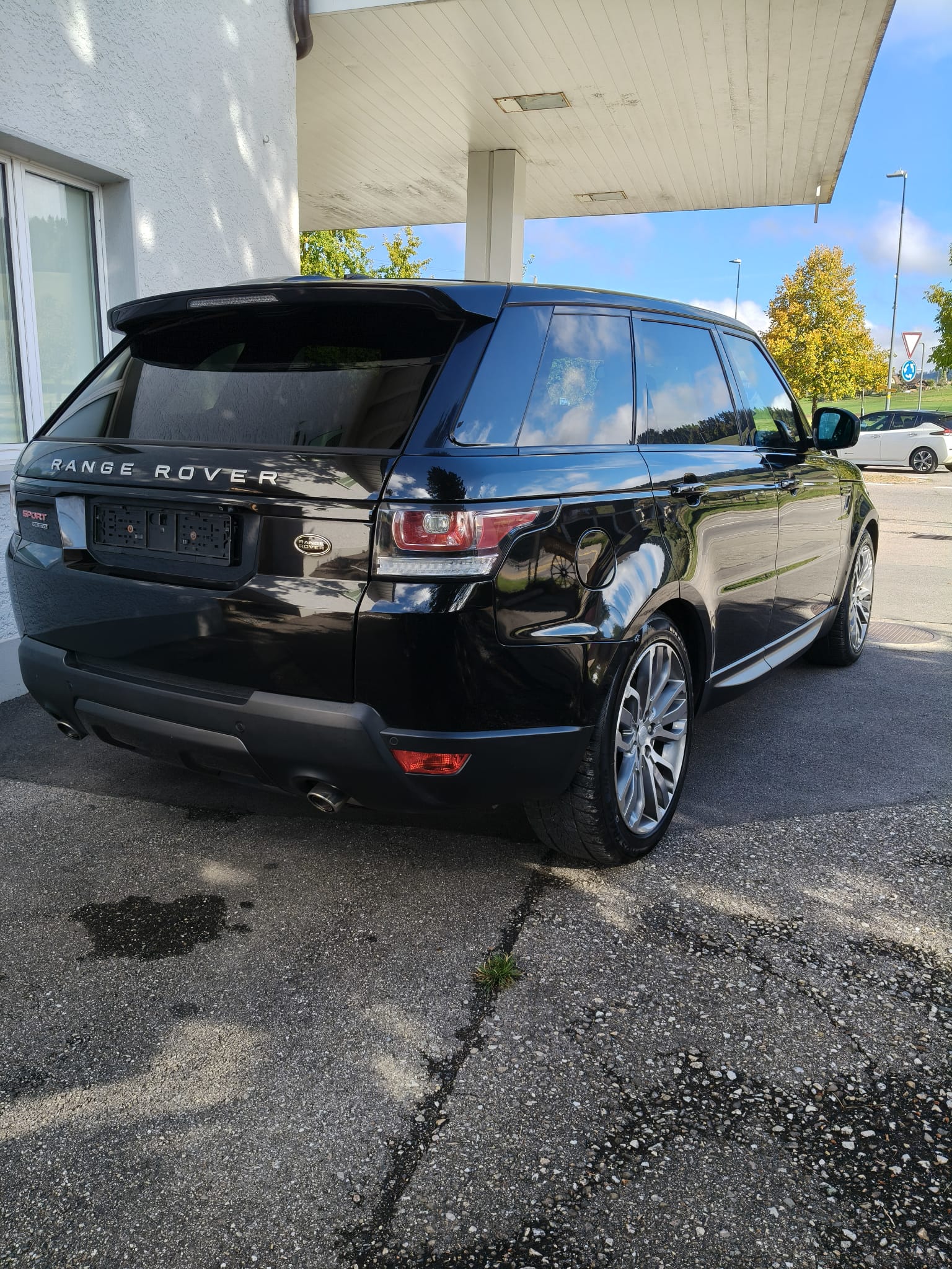 LAND ROVER Range Rover Sport 3.0 SDV6 HSE Dynamic Automatic-image-4