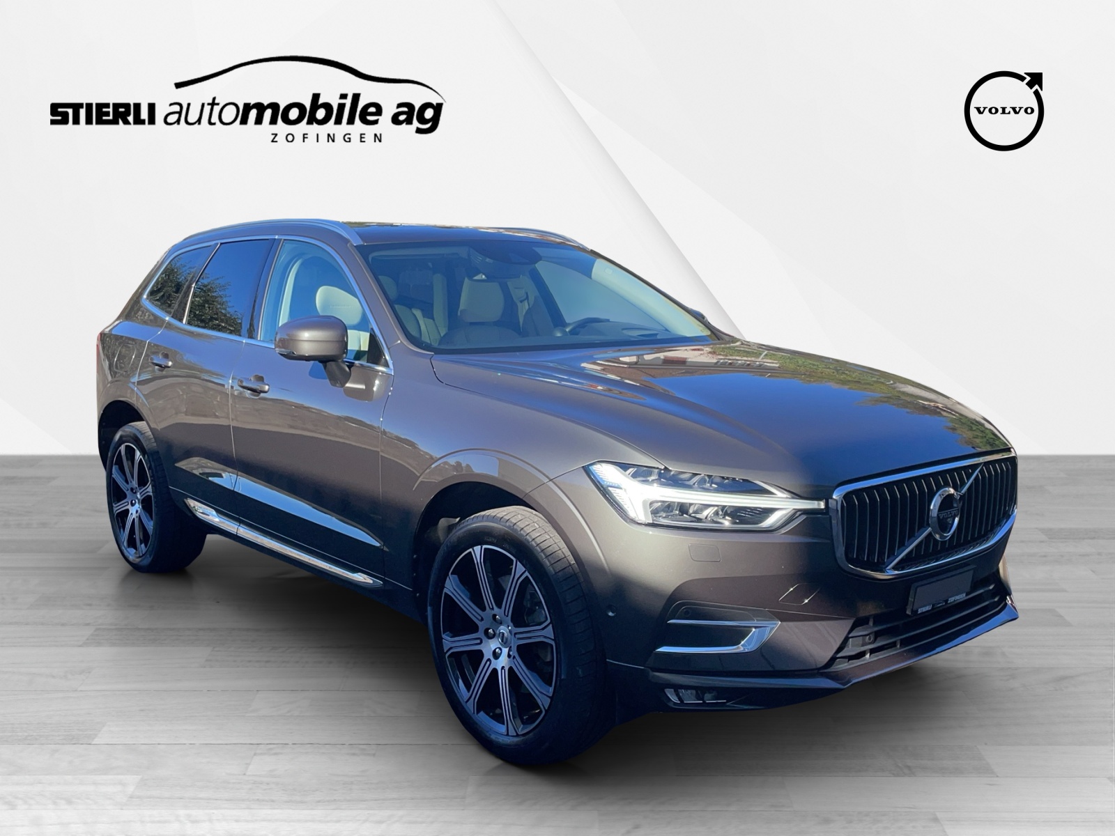 VOLVO XC60 2.0 D5 Inscription AWD-image-2