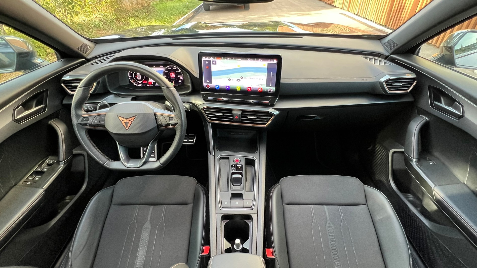 CUPRA FORMENTOR 2.0TSI VZ DSG l 245 PS-image-18