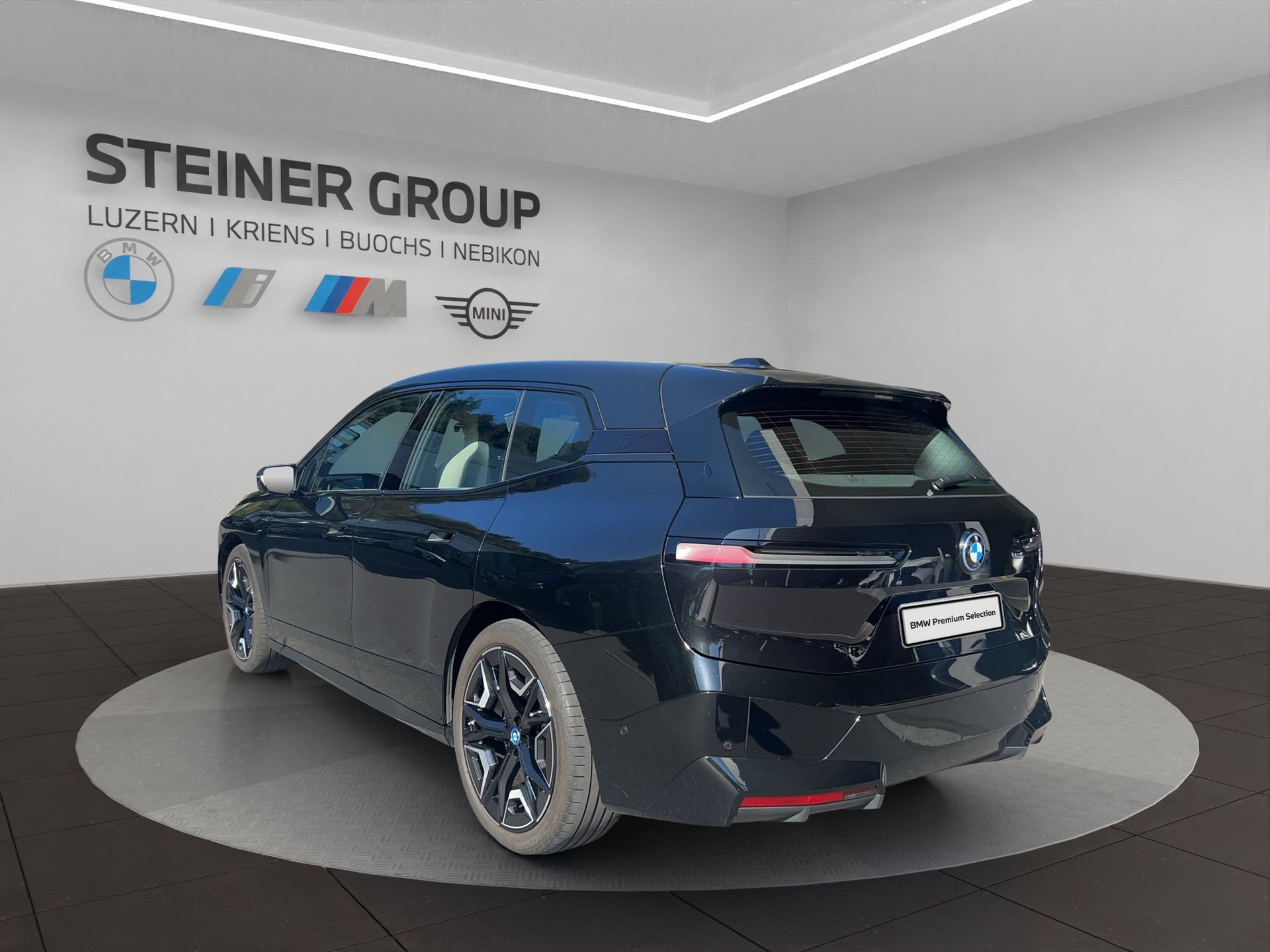 BMW iX xDrive40-image-7