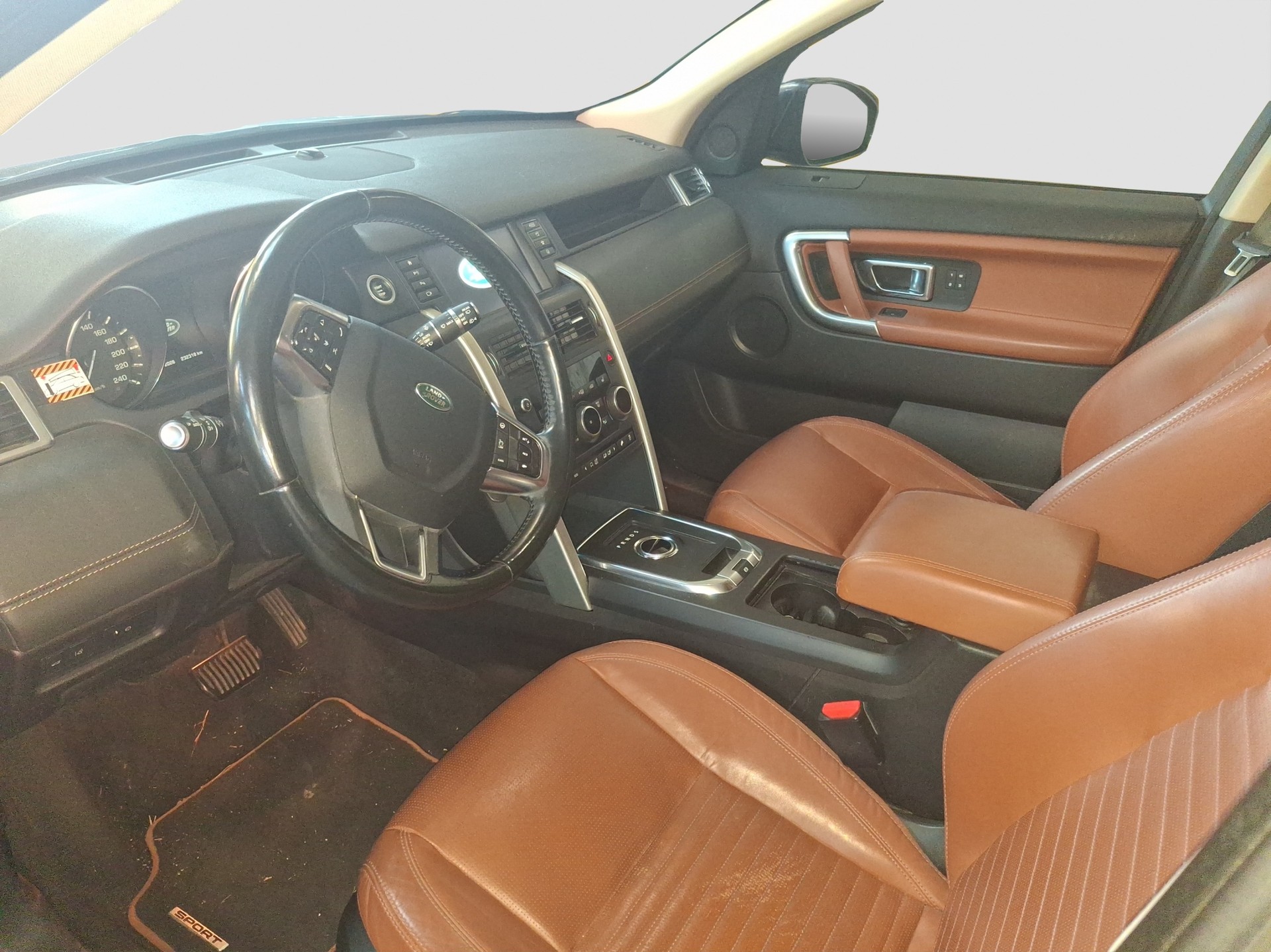 LAND ROVER Discovery Sport 2.0 Si4 HSE Luxury AT9-image-9