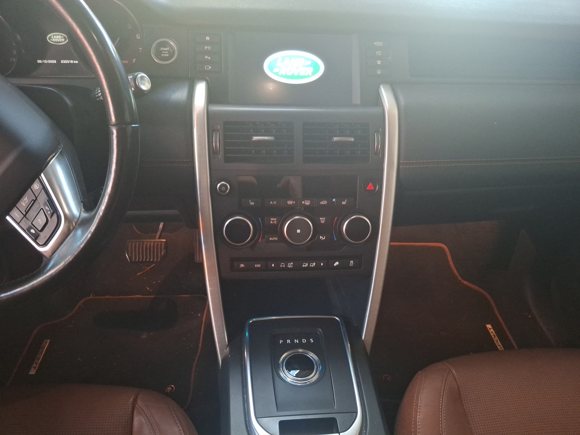 LAND ROVER Discovery Sport 2.0 Si4 HSE Luxury AT9-image-11