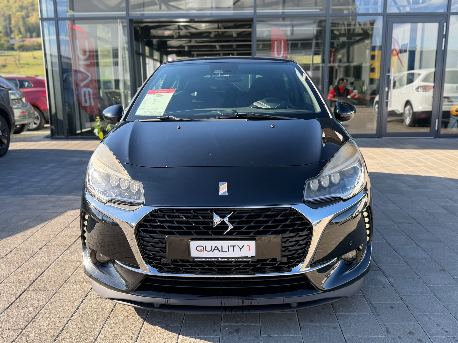 DS AUTOMOBILES DS 3 1.6 THP Performance Black Spezial-image-2