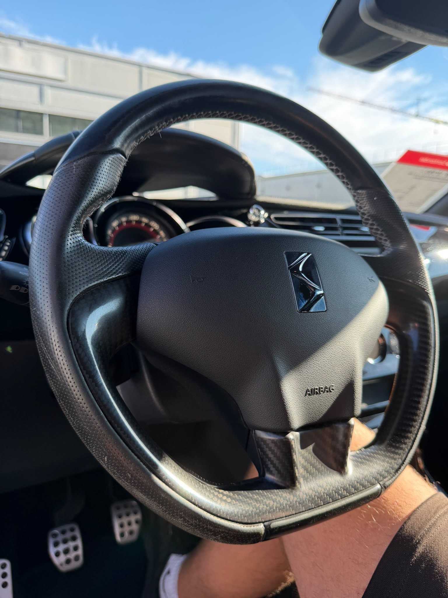 DS AUTOMOBILES DS 3 1.6 THP Performance Black Spezial-image-18