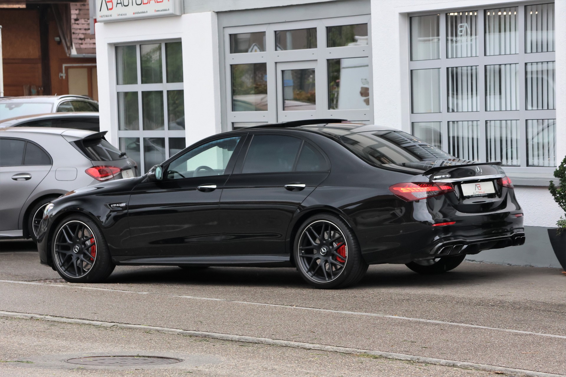 MERCEDES-BENZ AMG E 63 S 4Matic+ Speedshift 9G-TCT (CH) *Performance*-image-4