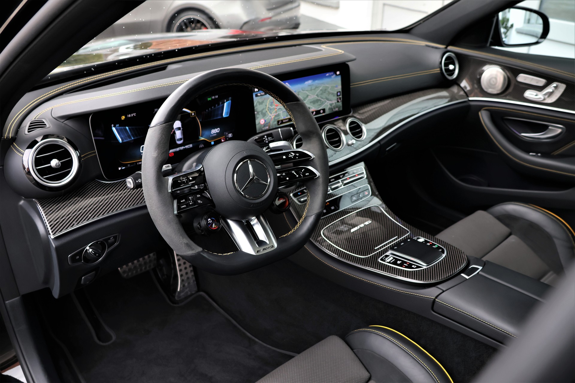 MERCEDES-BENZ AMG E 63 S 4Matic+ Speedshift 9G-TCT (CH) *Performance*-image-11